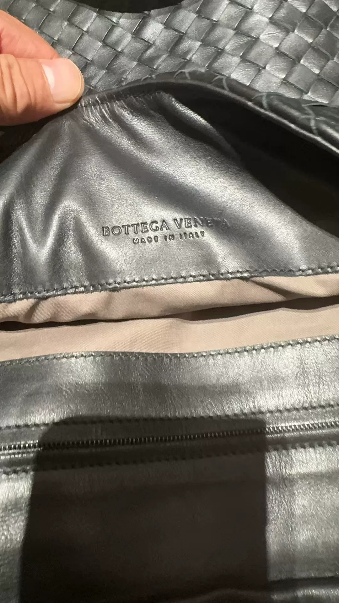 BV Classic Black Woven Shoulder Bag — detail