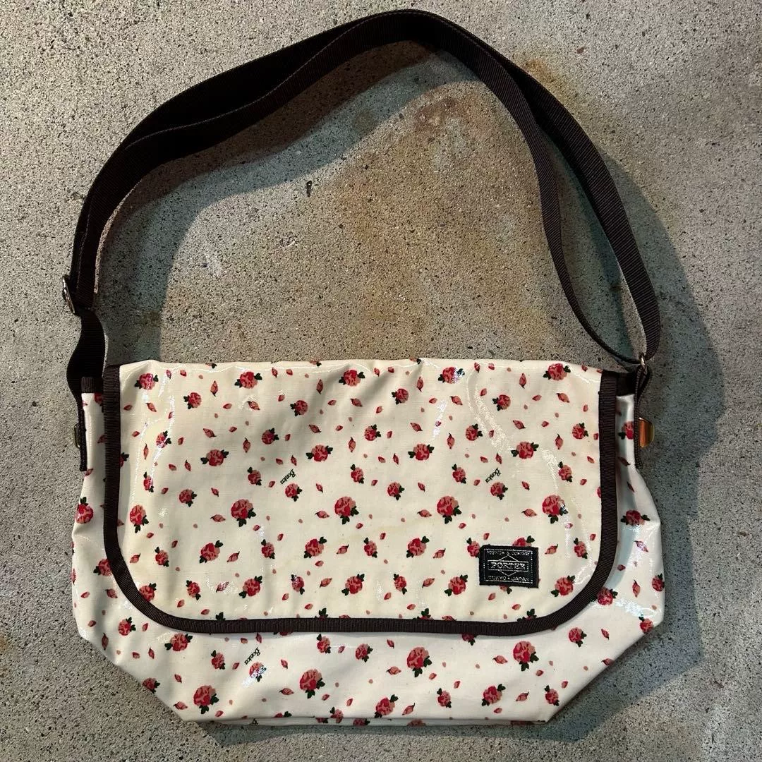 PORTER.bonica Dot Floral Messenger Bag