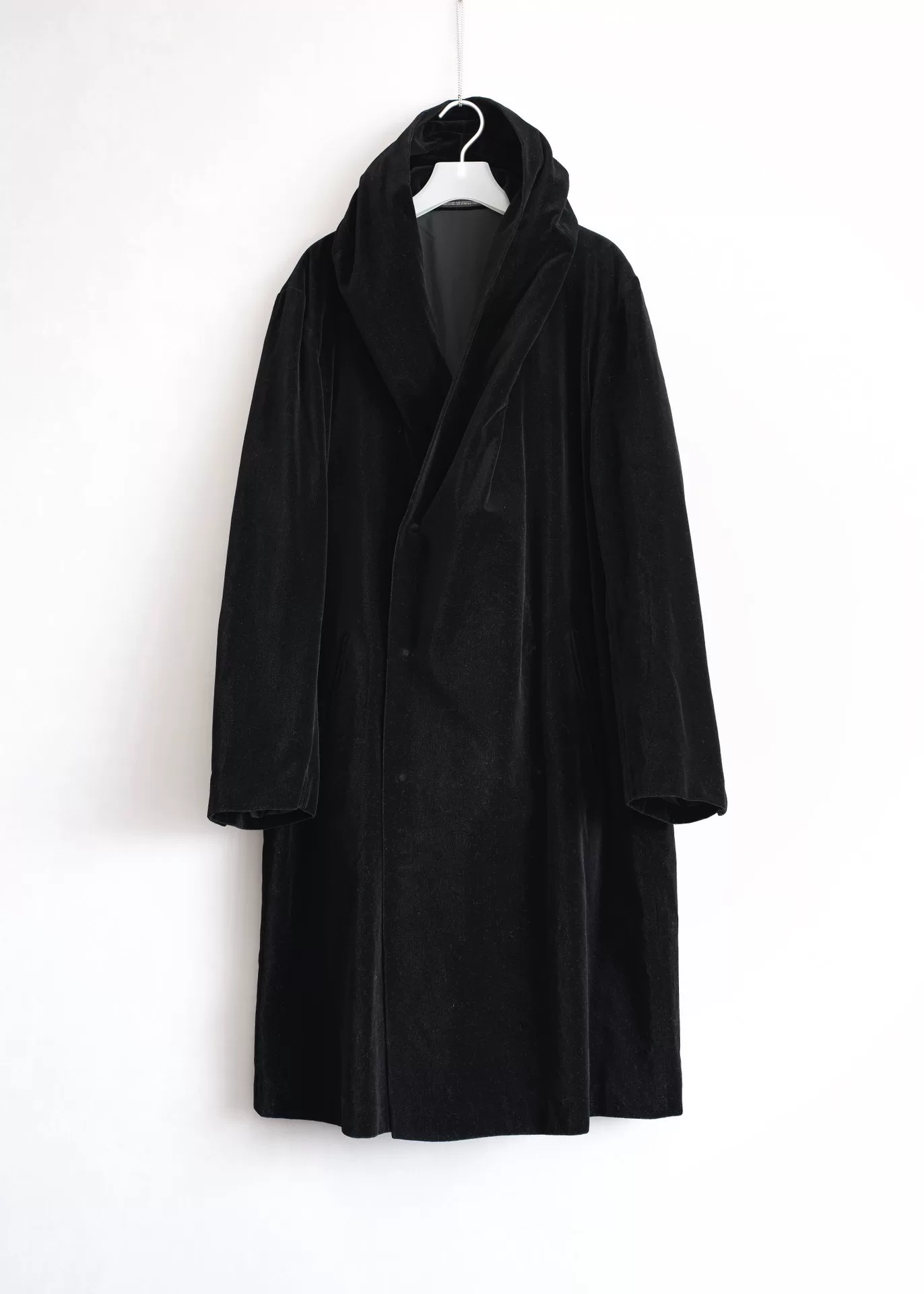 Yohji Yamamoto 03AW Buttoned Velvet Hooded Coat — detail