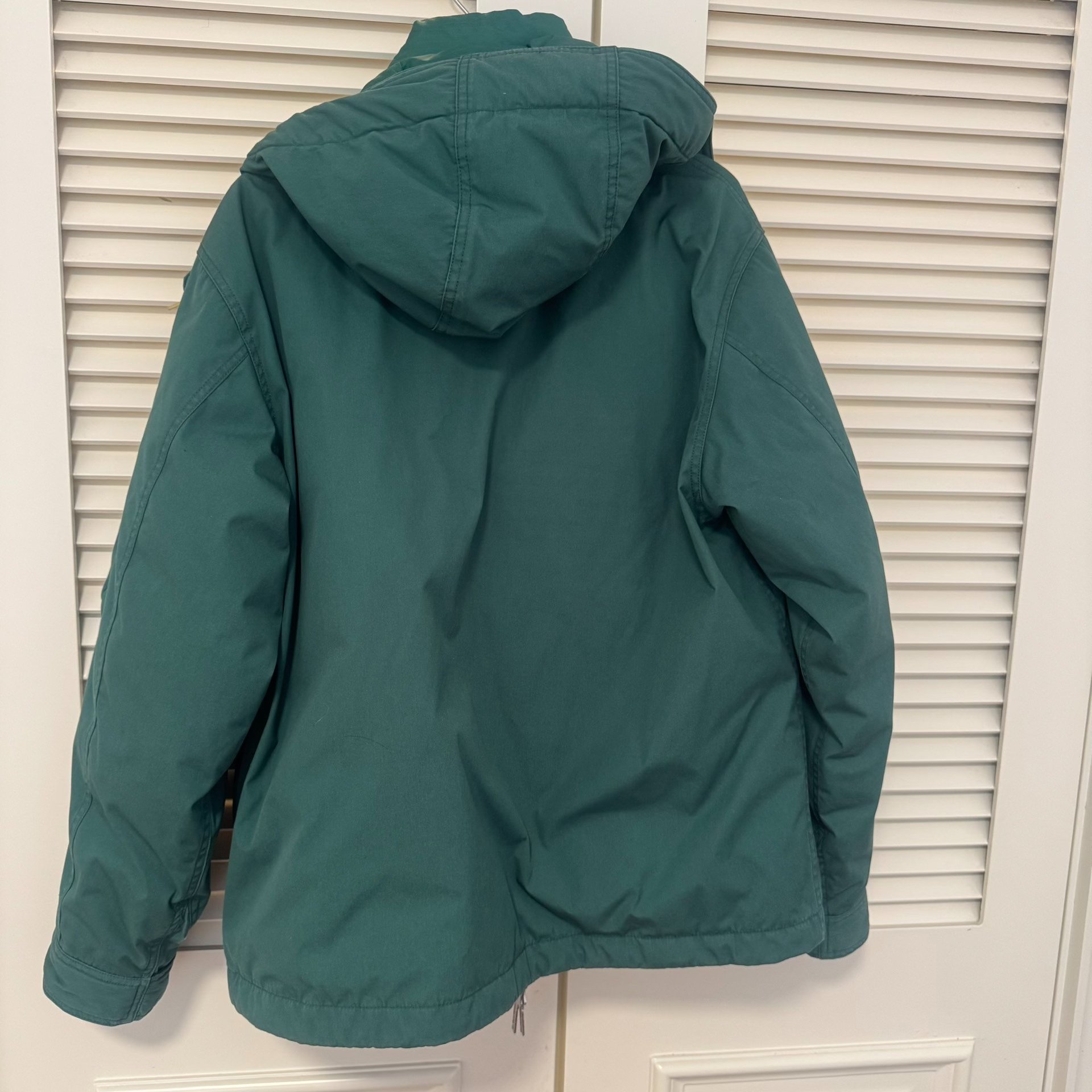 The North Face Green Hooded Down Jacket — detail