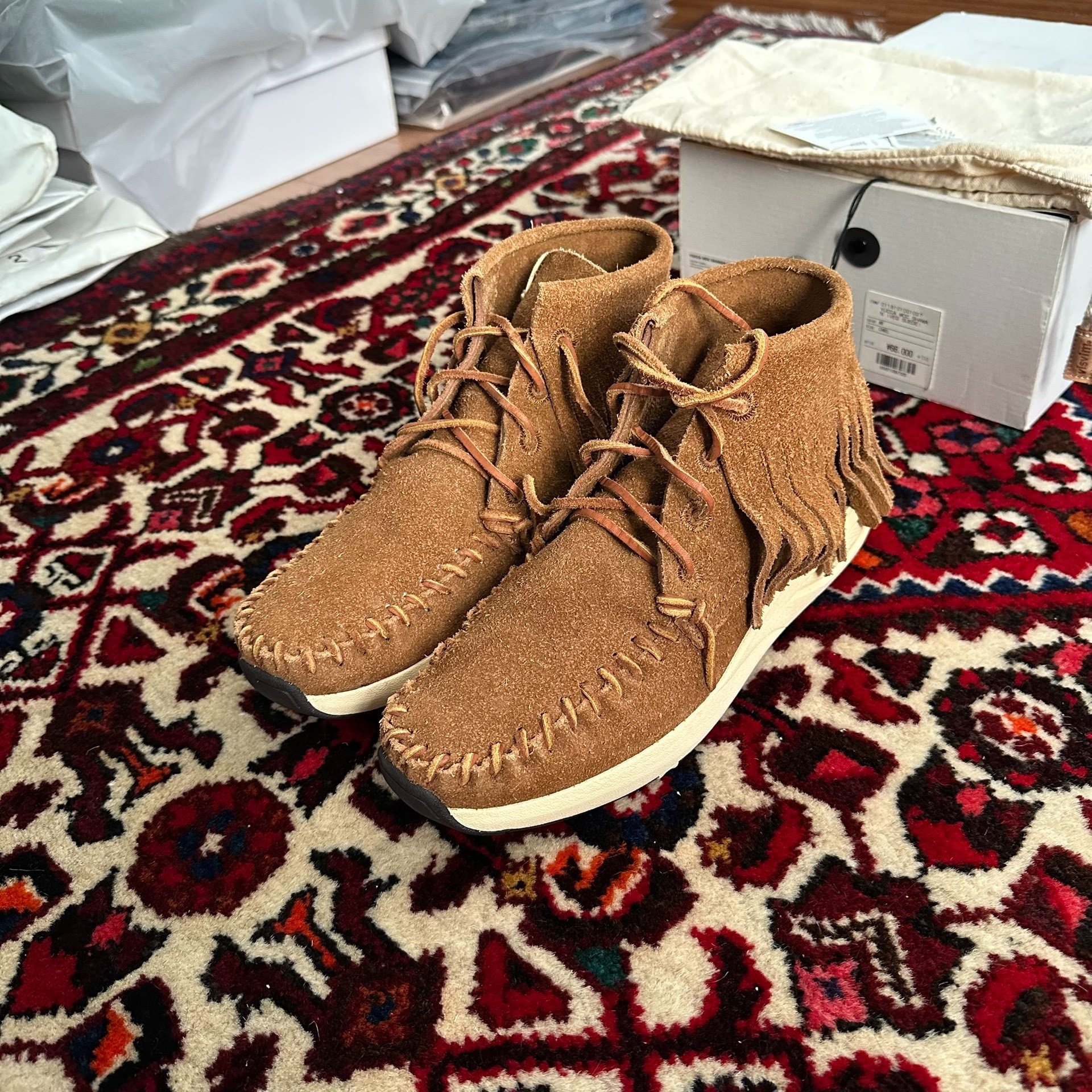 VISVIM 18SS YUCCA MOC SHAMAN SUEDE — front