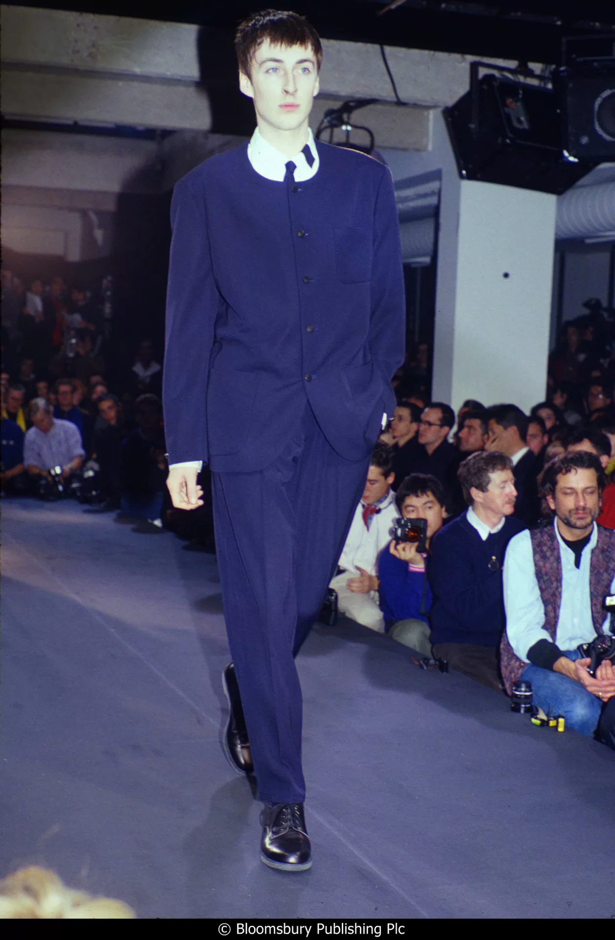 Yohji Yamamoto 90s Navy Collarless Wool Jacket — detail