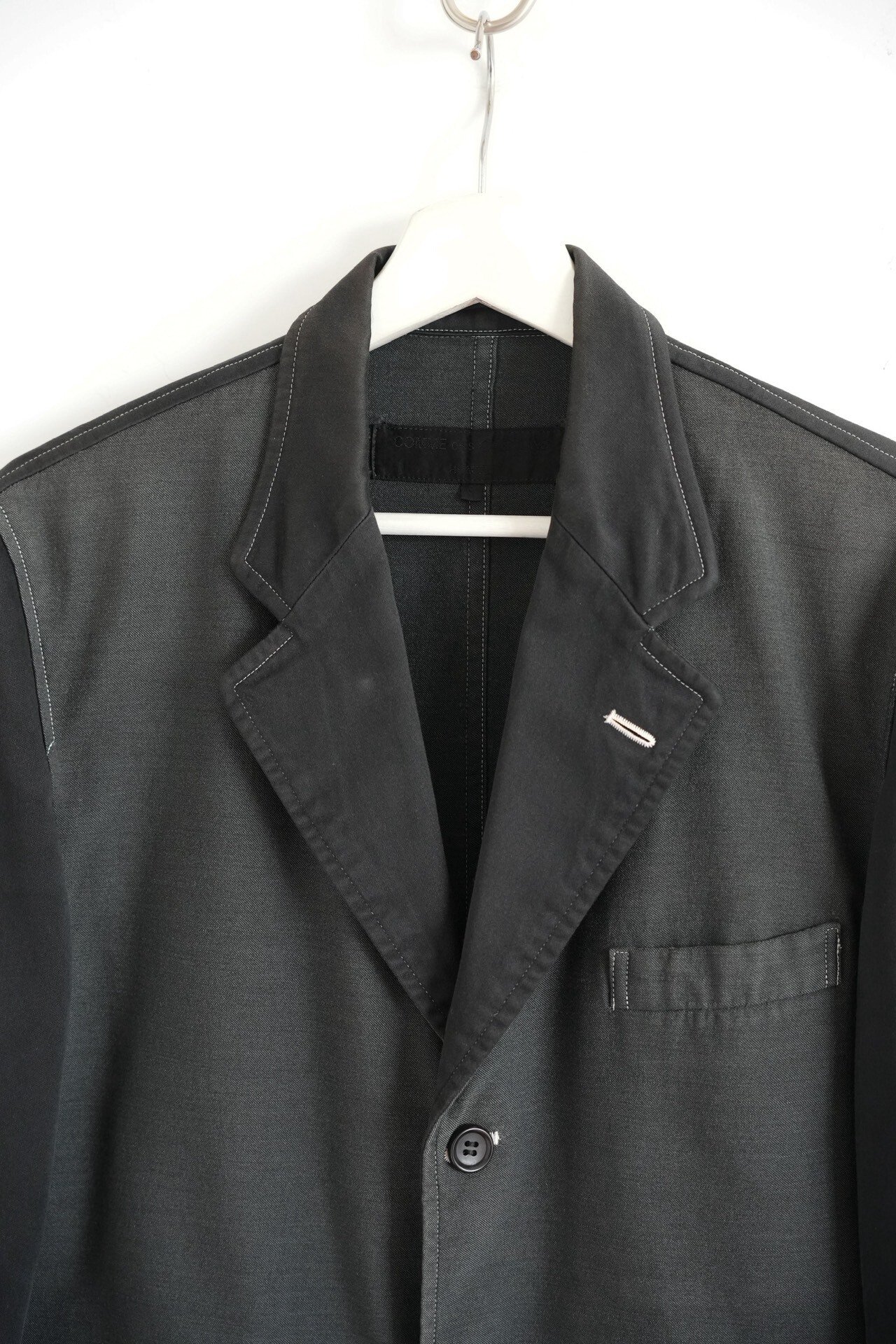 Comme des Garçons 02AW Topstitch Blazer — detail