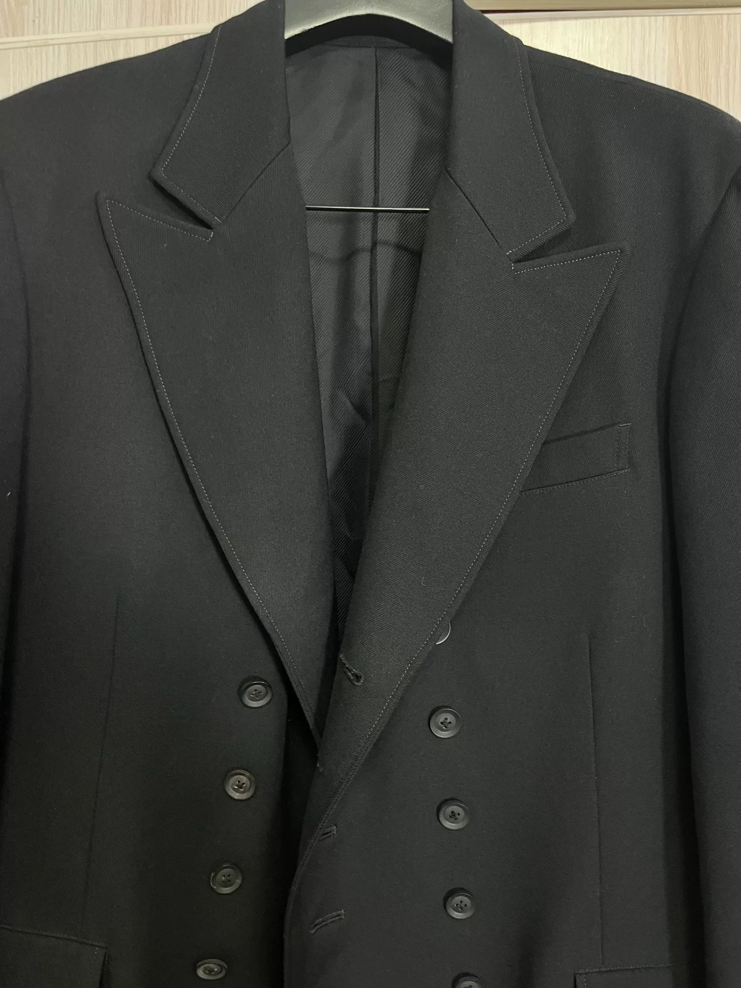 Yohji Yamamoto 21AW Double-Breasted Blazer — detail