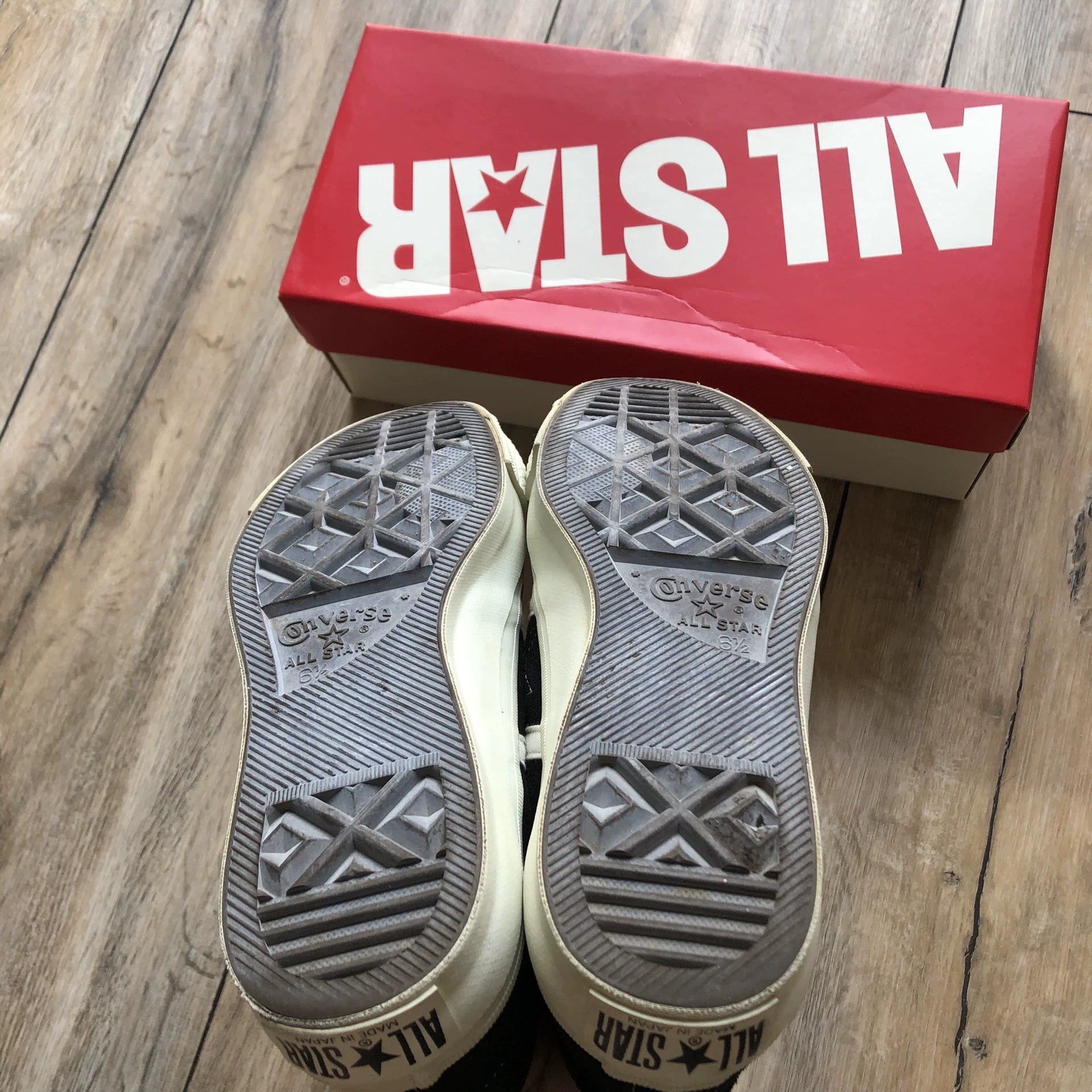 Converse One Star J Japan — label