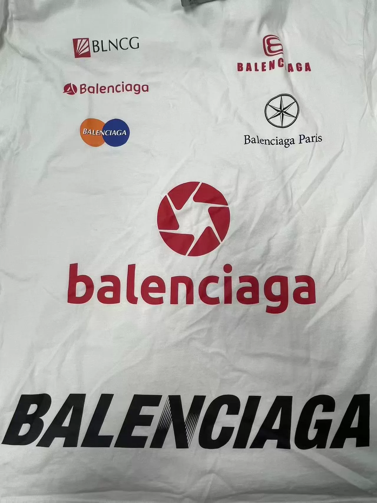 Balenciaga Logo Loose White Long-Sleeve T-Shirt — detail