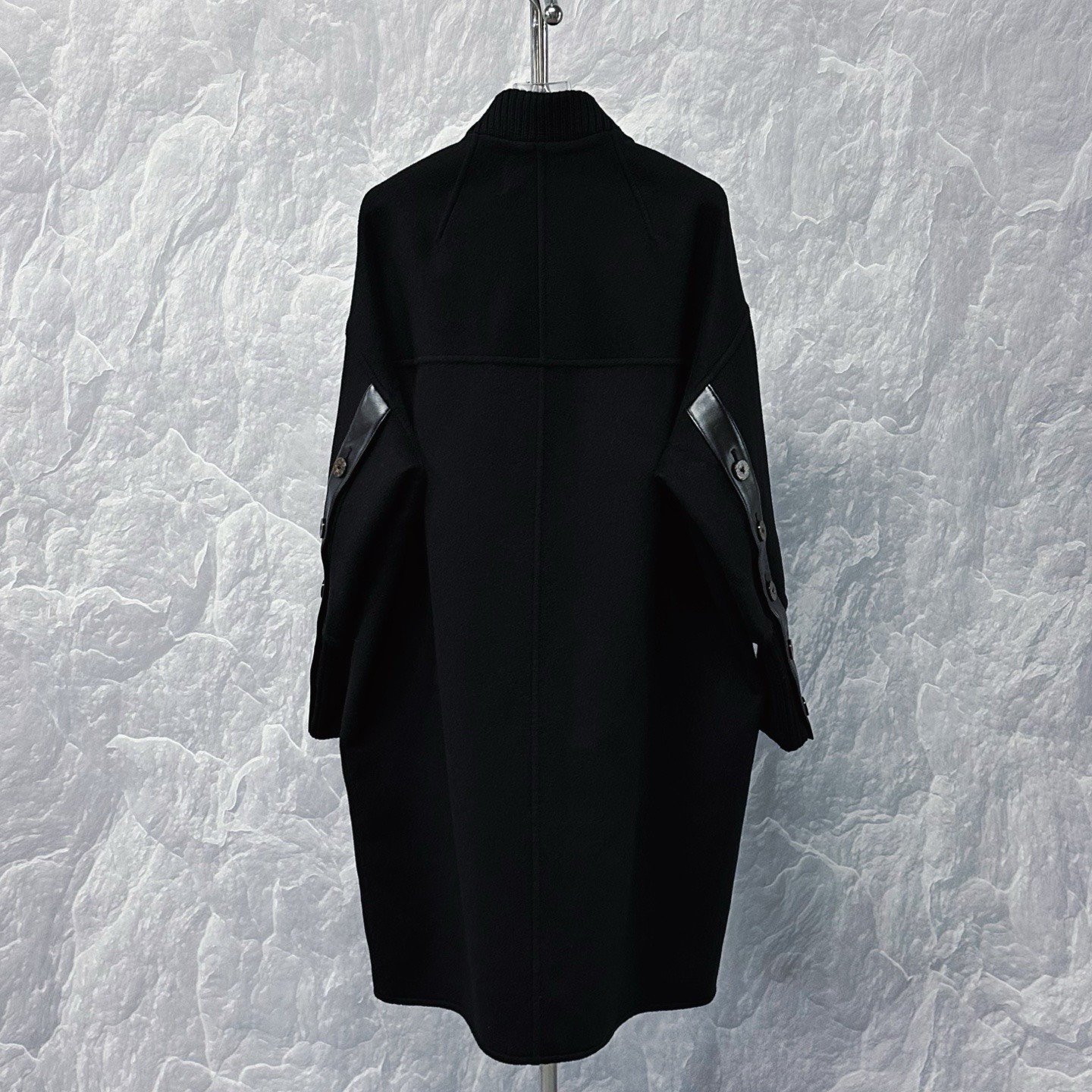 Louis Vuitton Monogram Button Coat 38 — label
