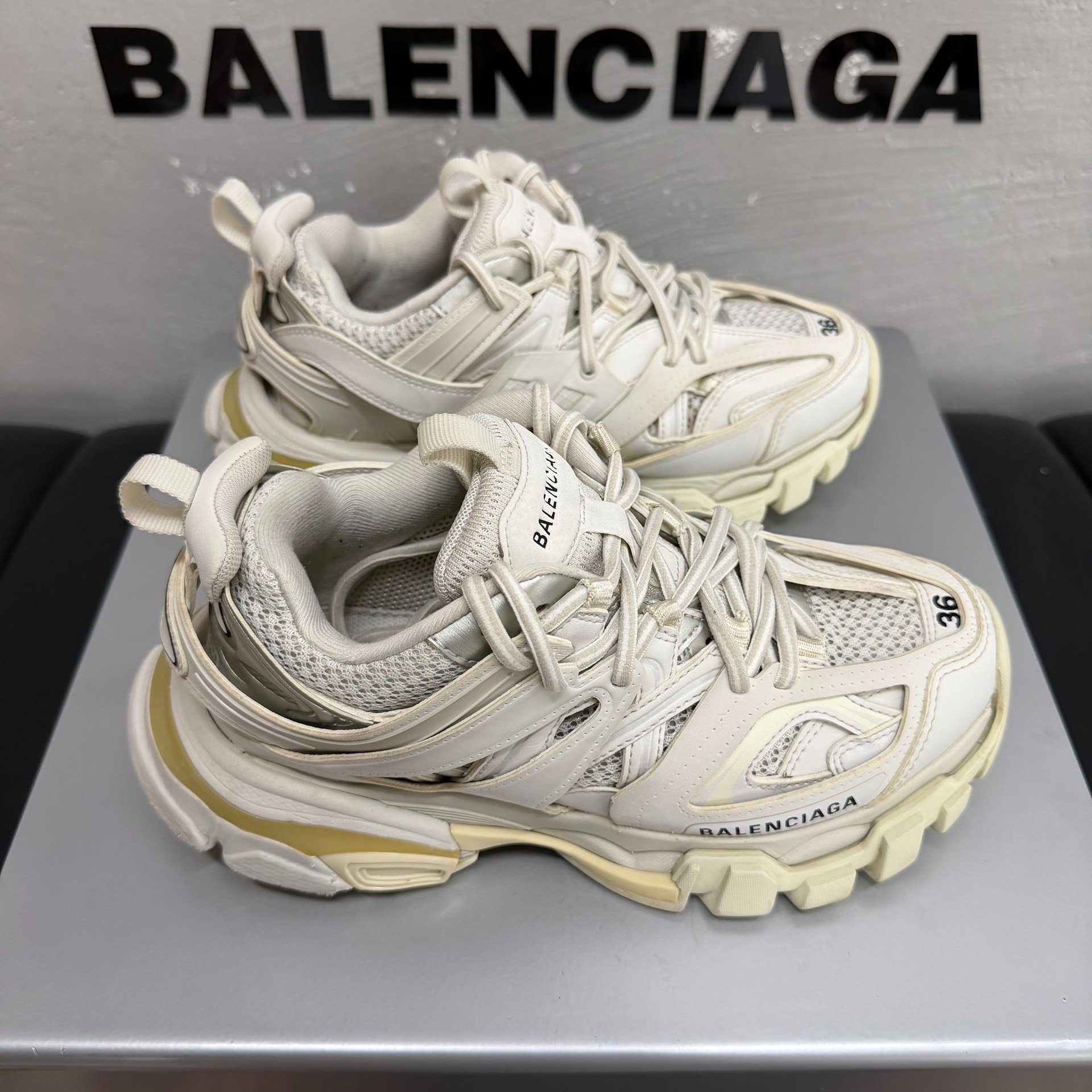 Balenciaga Track White Chunky Sneakers 36 — detail