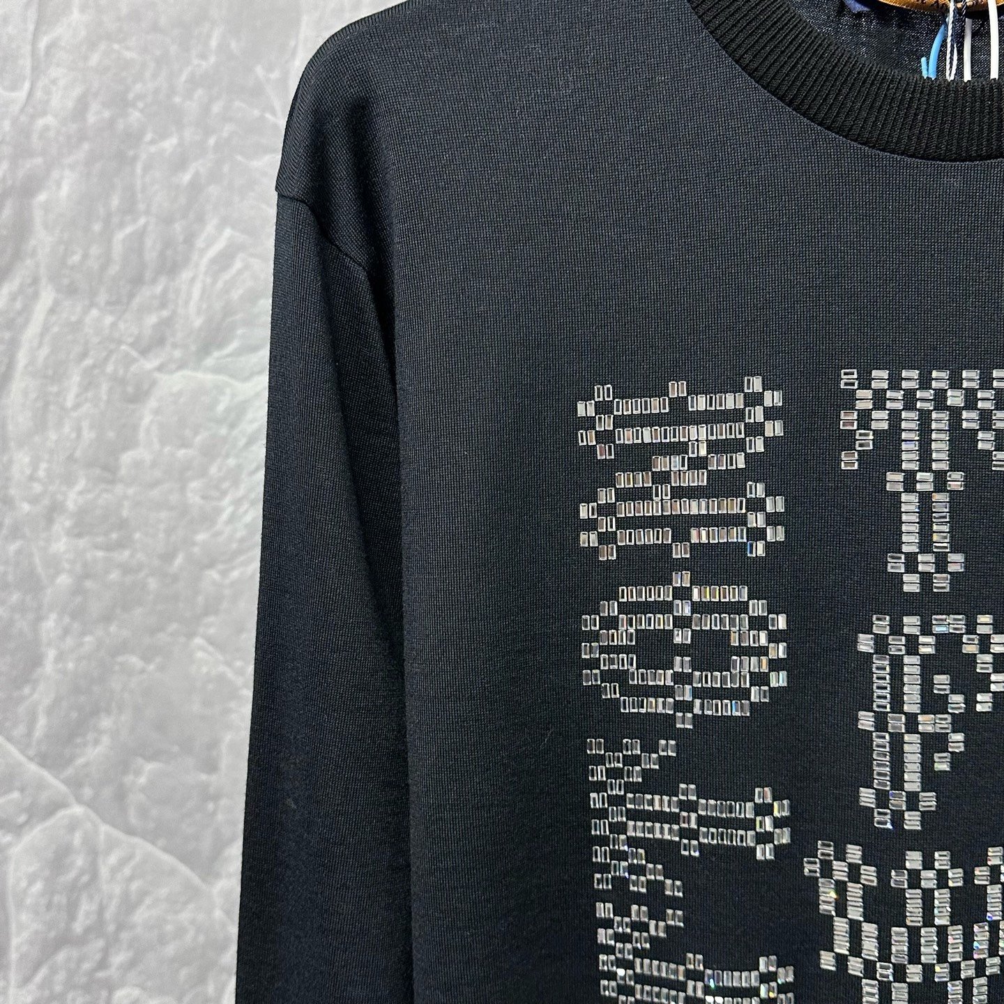 Louis Vuitton SS24 Crystal Logo Long-Sleeve T-Shirt — detail