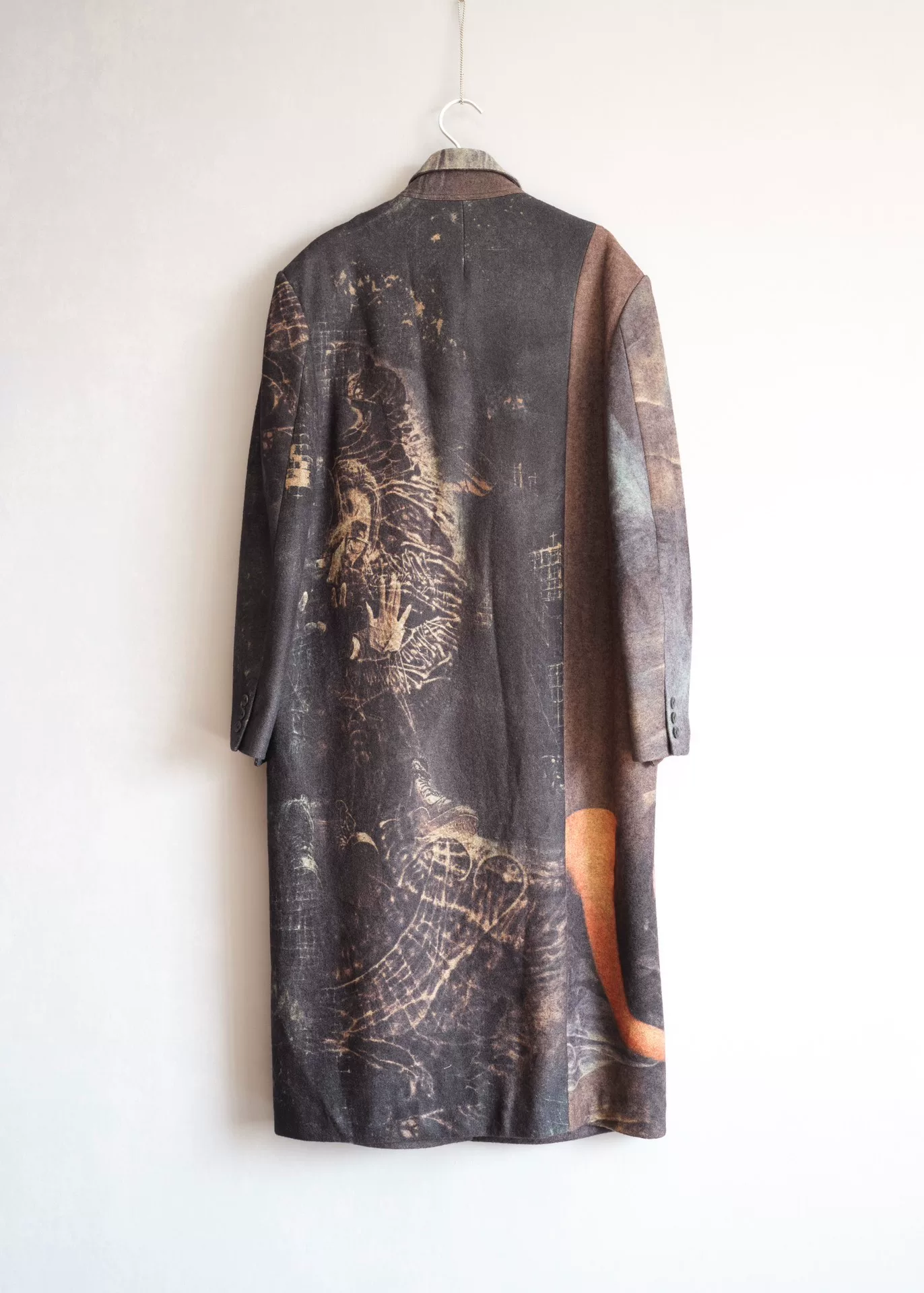 Yohji Yamamoto 22AW Beksiński Art Coat — front