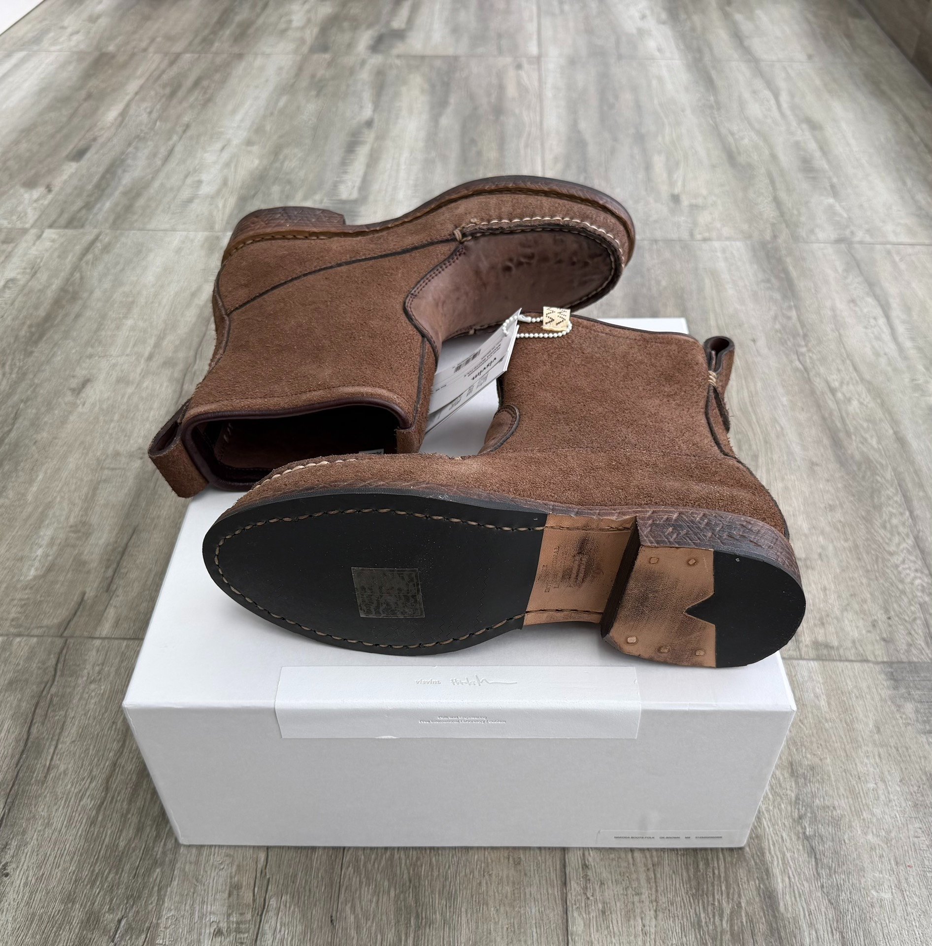 VISVIM NAKODA BOOTS-FOLK — label