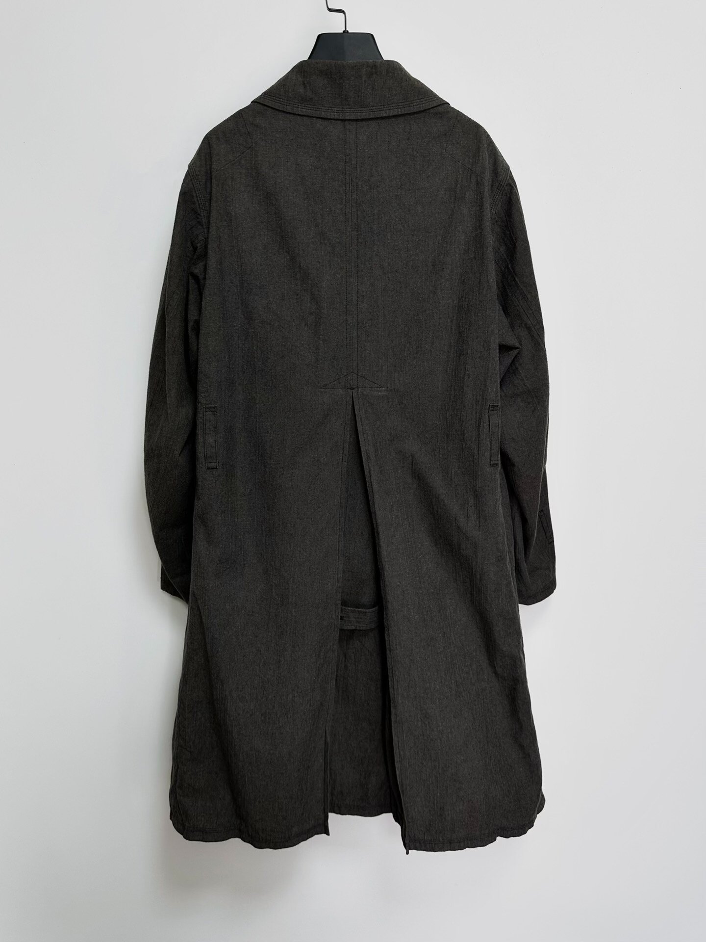 Arts&Science Double-Breasted Cotton Coat — detail