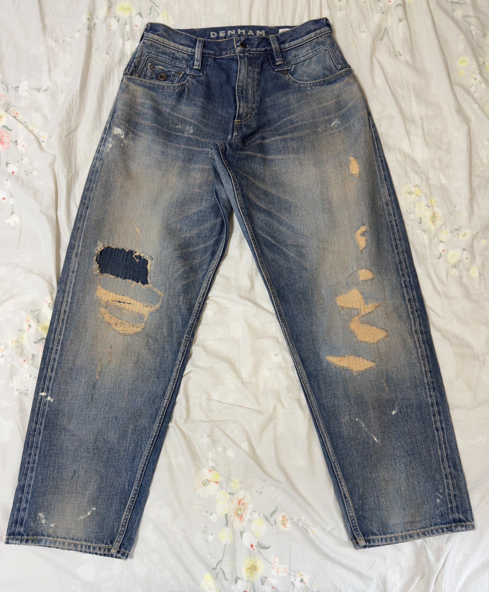 Denham 24SS Jumbo Limited Distressed Patch Jeans