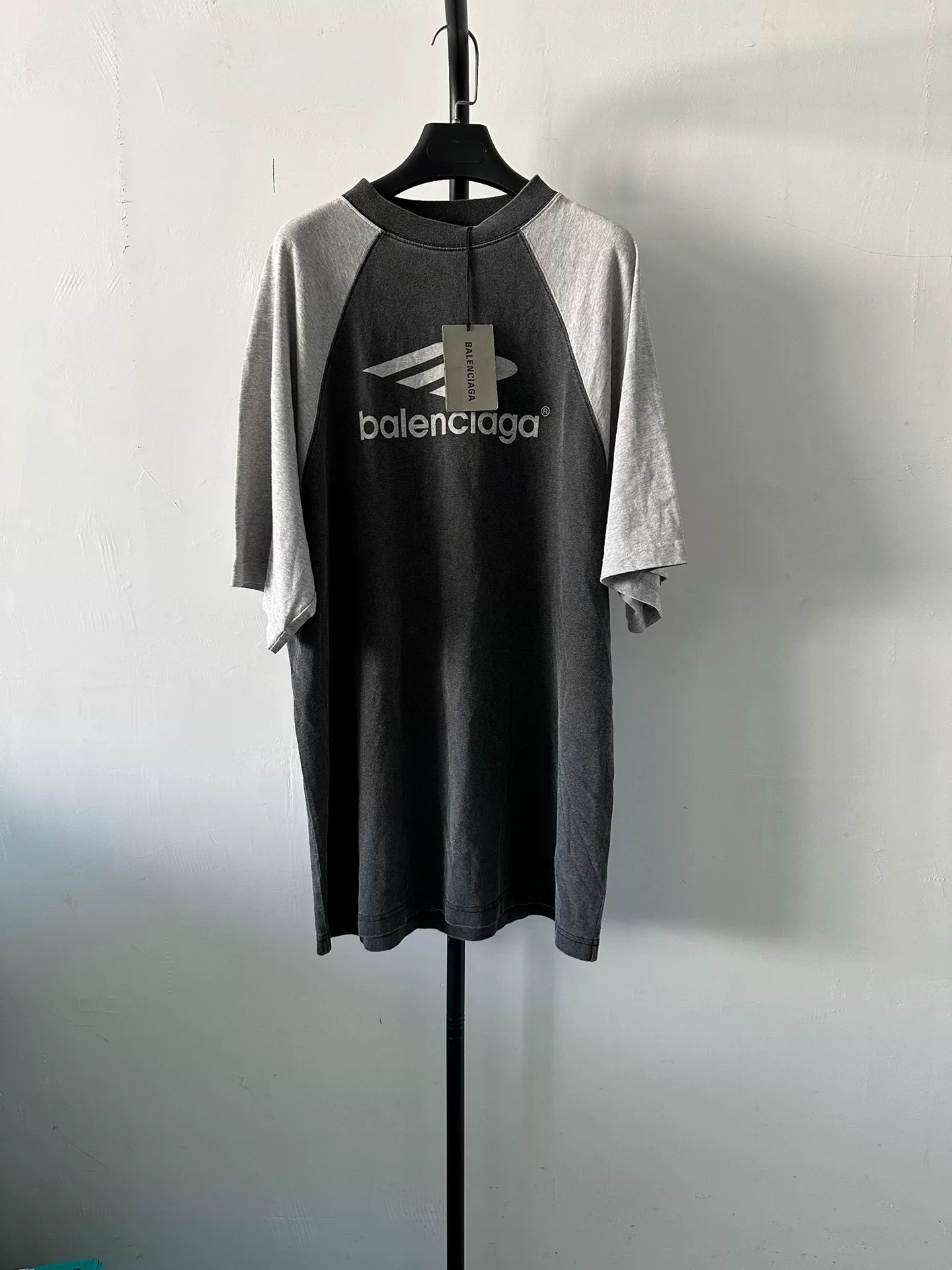 Balenciaga Logo Raglan Sleeve T-Shirt