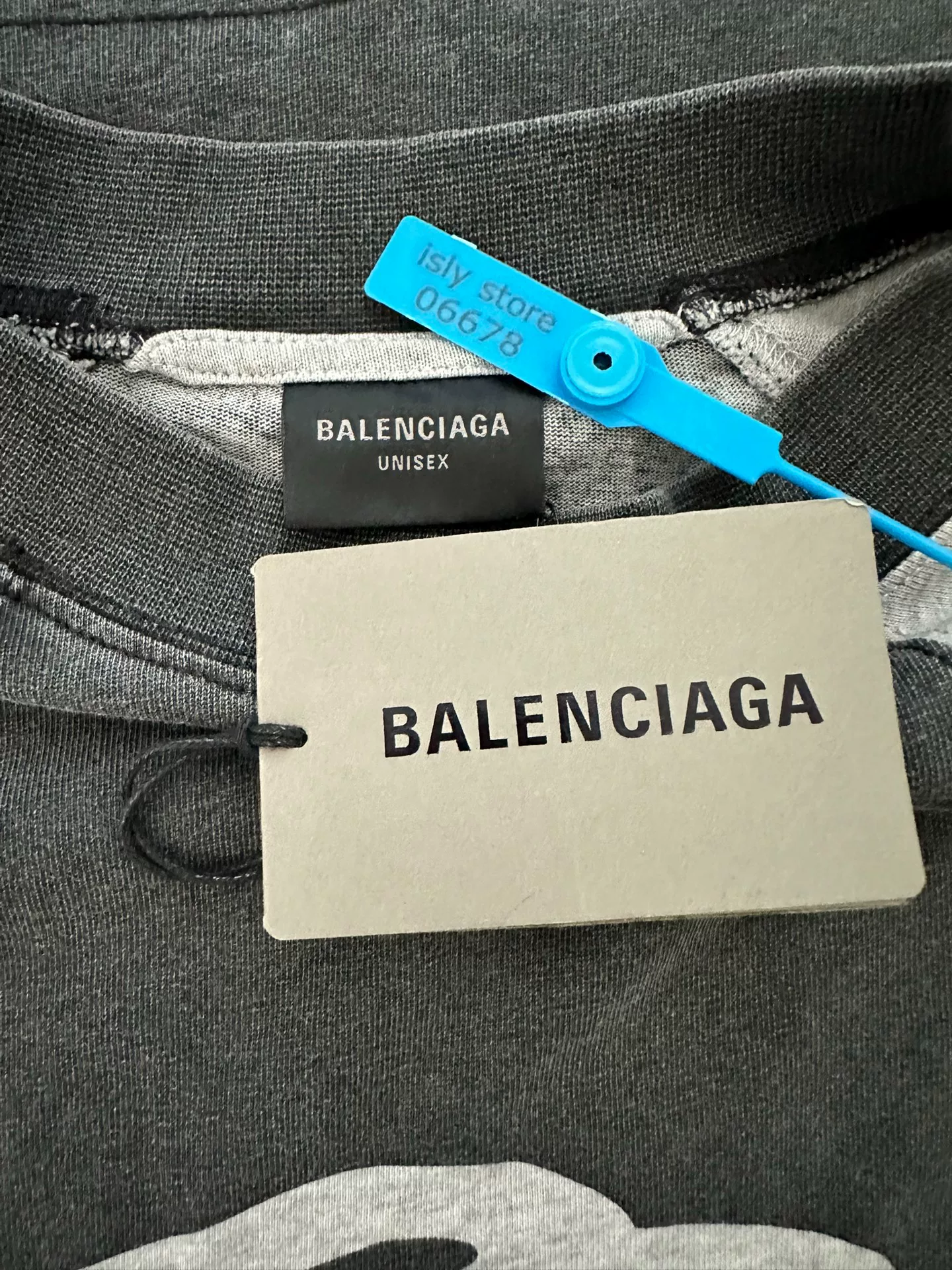 Balenciaga Logo Raglan Sleeve T-Shirt — label