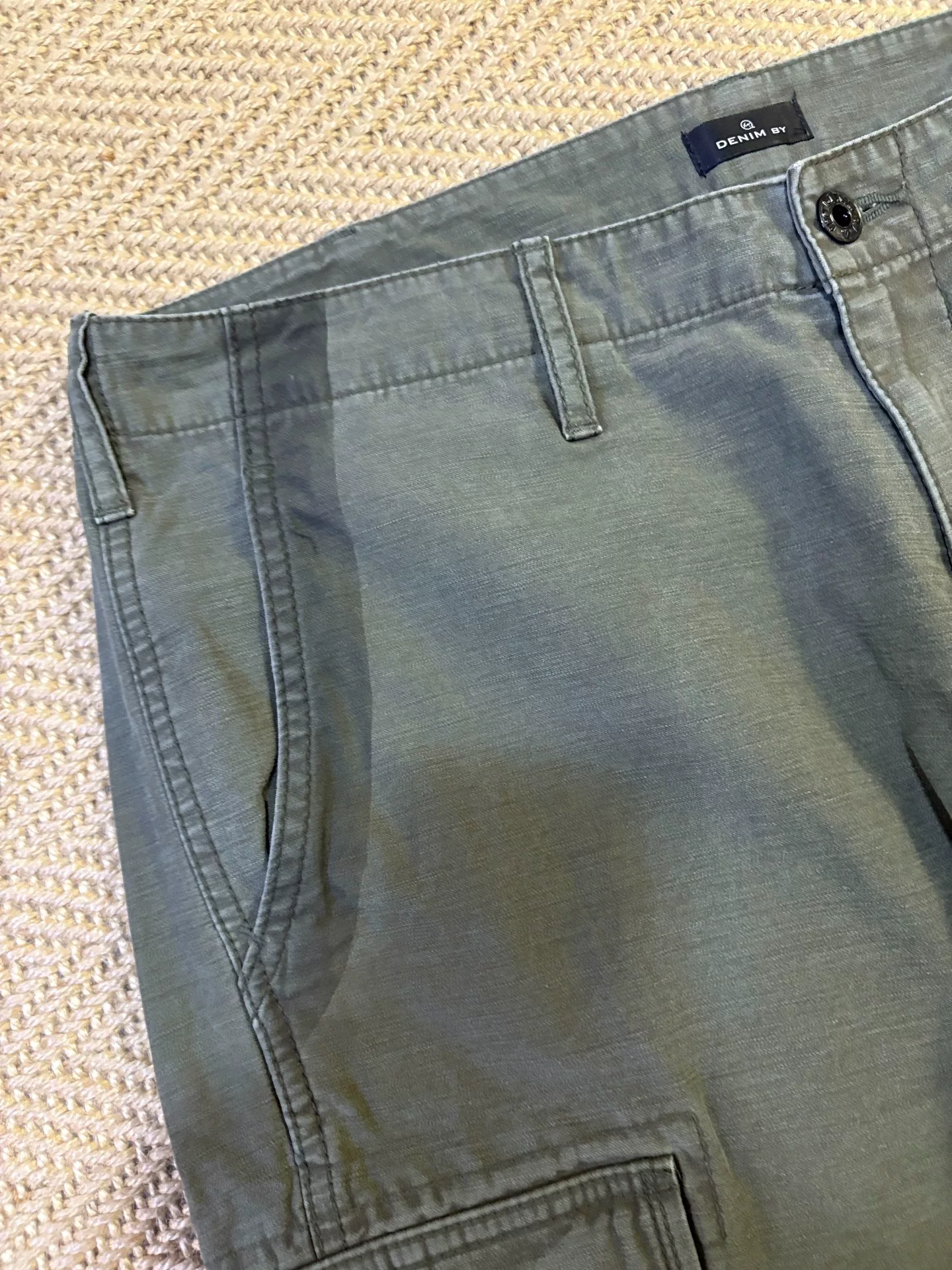 Vanquish & Fragment 19SS Cargo Pants — label