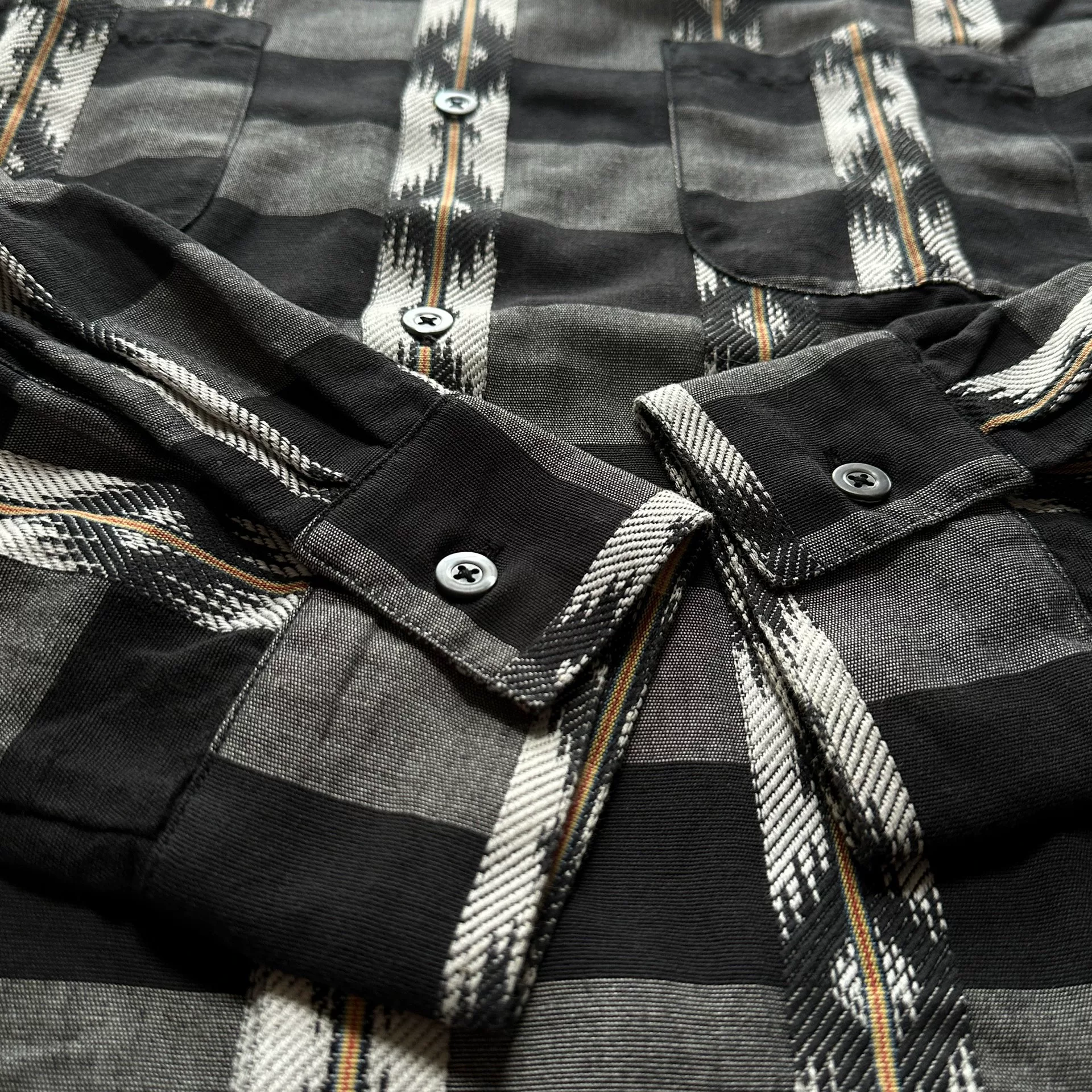 JELADO Vintage Long-Sleeve Shirt L — back