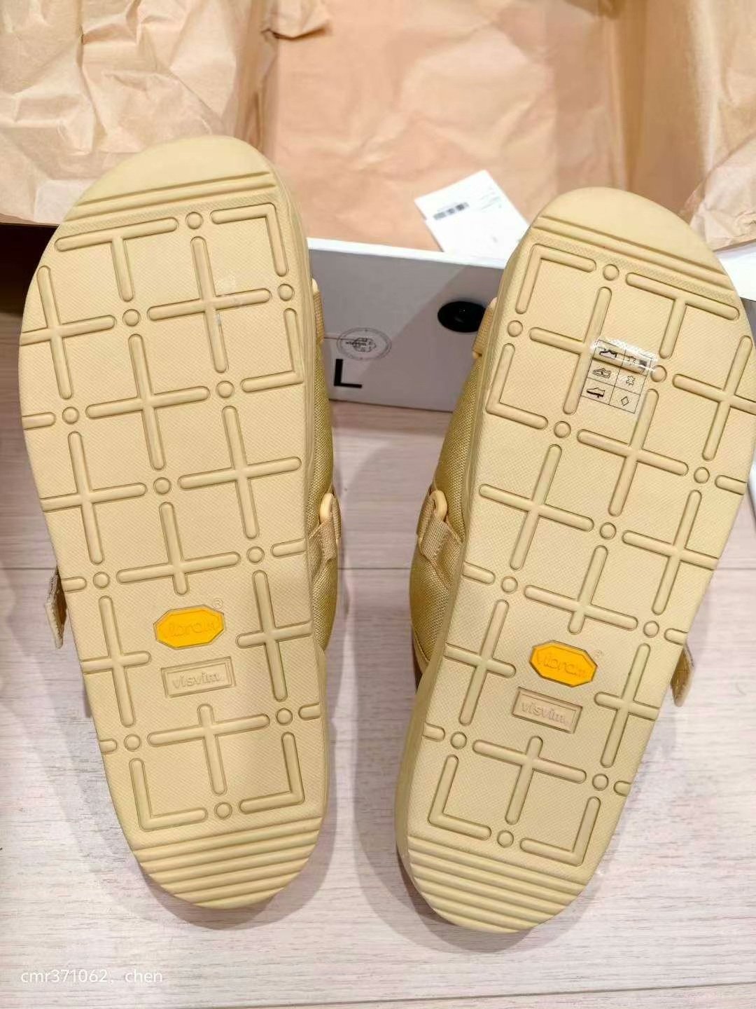 Visvim 25AW Spot Christo Slippers — label