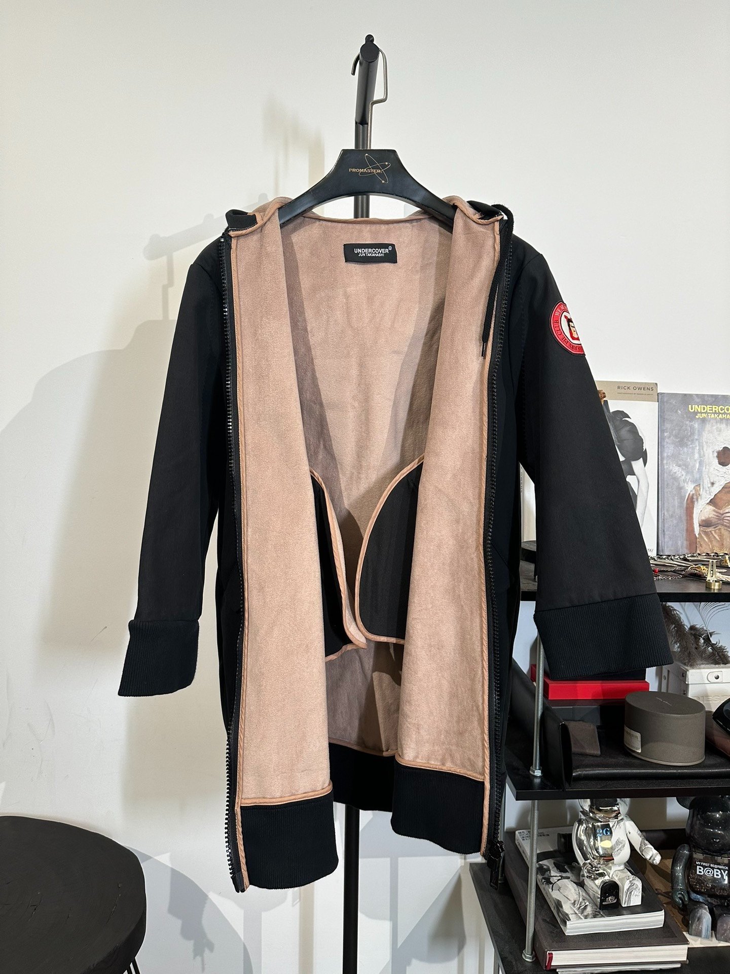 Uniqlo Mid-Length Hooded Patch Jacket — detail