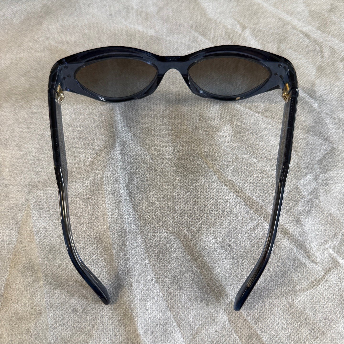 Dior Logo Letter Acetate Irregular Sunglasses Black — detail