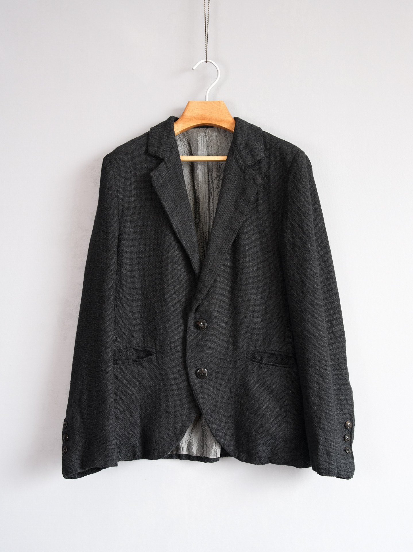 Geoffrey b.small Carved Button Suit — back