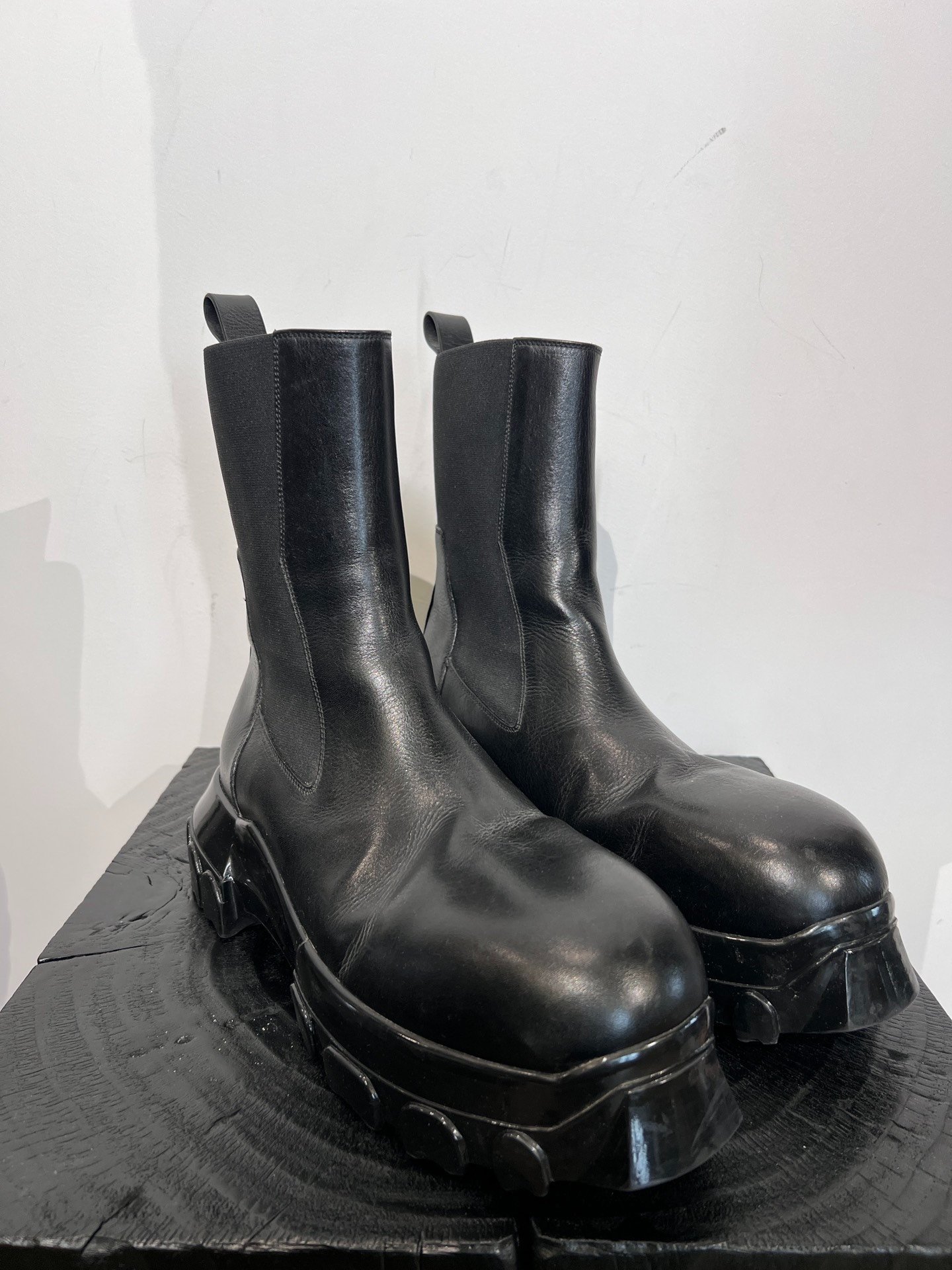 Rick Owens Bozo Octopus Sole Chelsea Boots