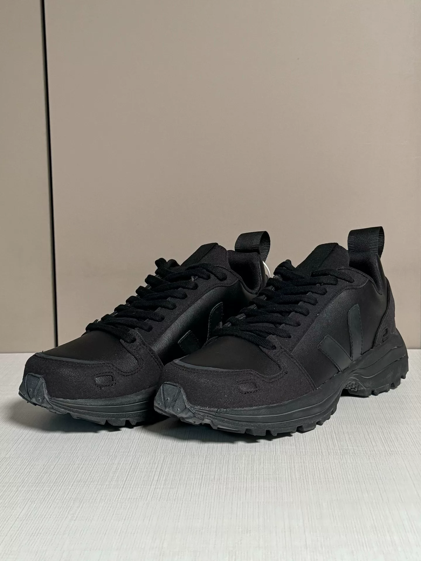 VEJA x RICK OWENS Black Sneakers