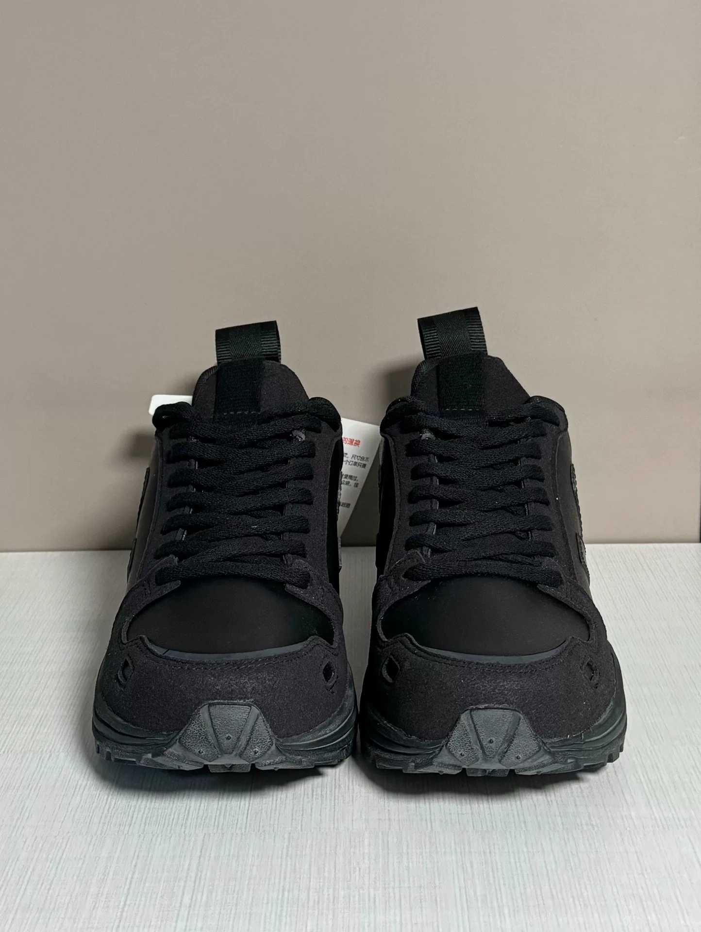 VEJA x RICK OWENS Black Sneakers — front