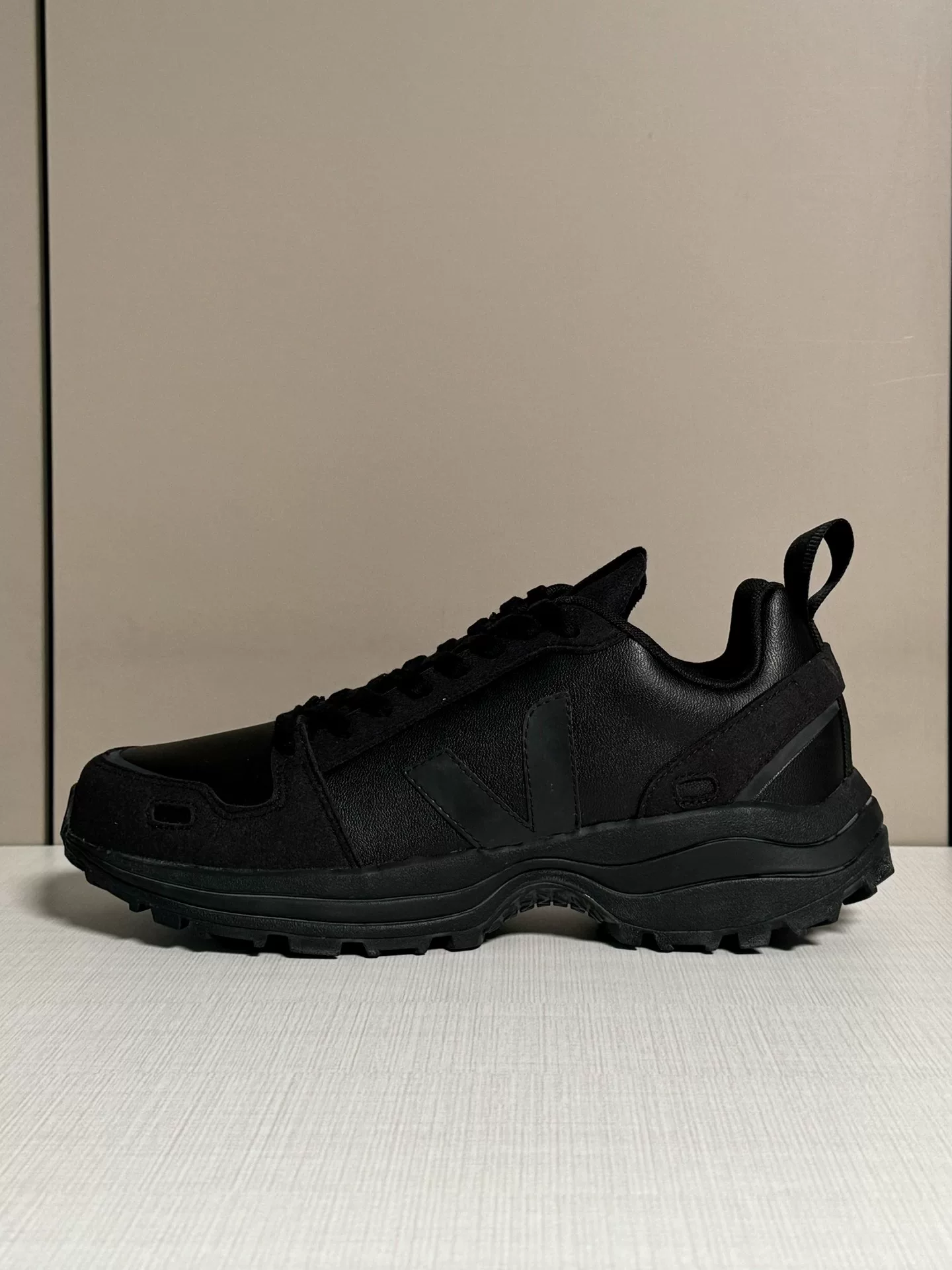 VEJA x RICK OWENS Black Sneakers — back