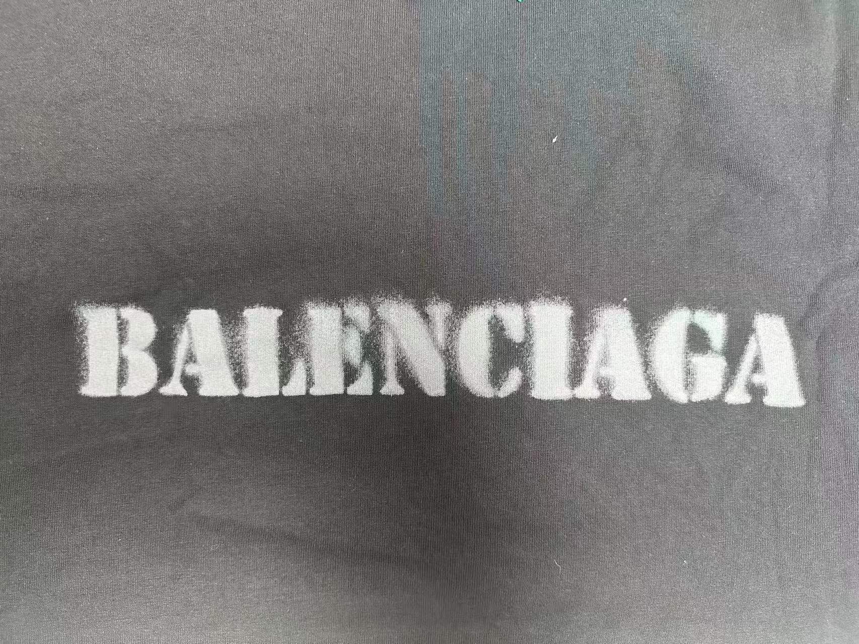 Balenciaga BALENCIAGA Print Crewneck Tee — detail