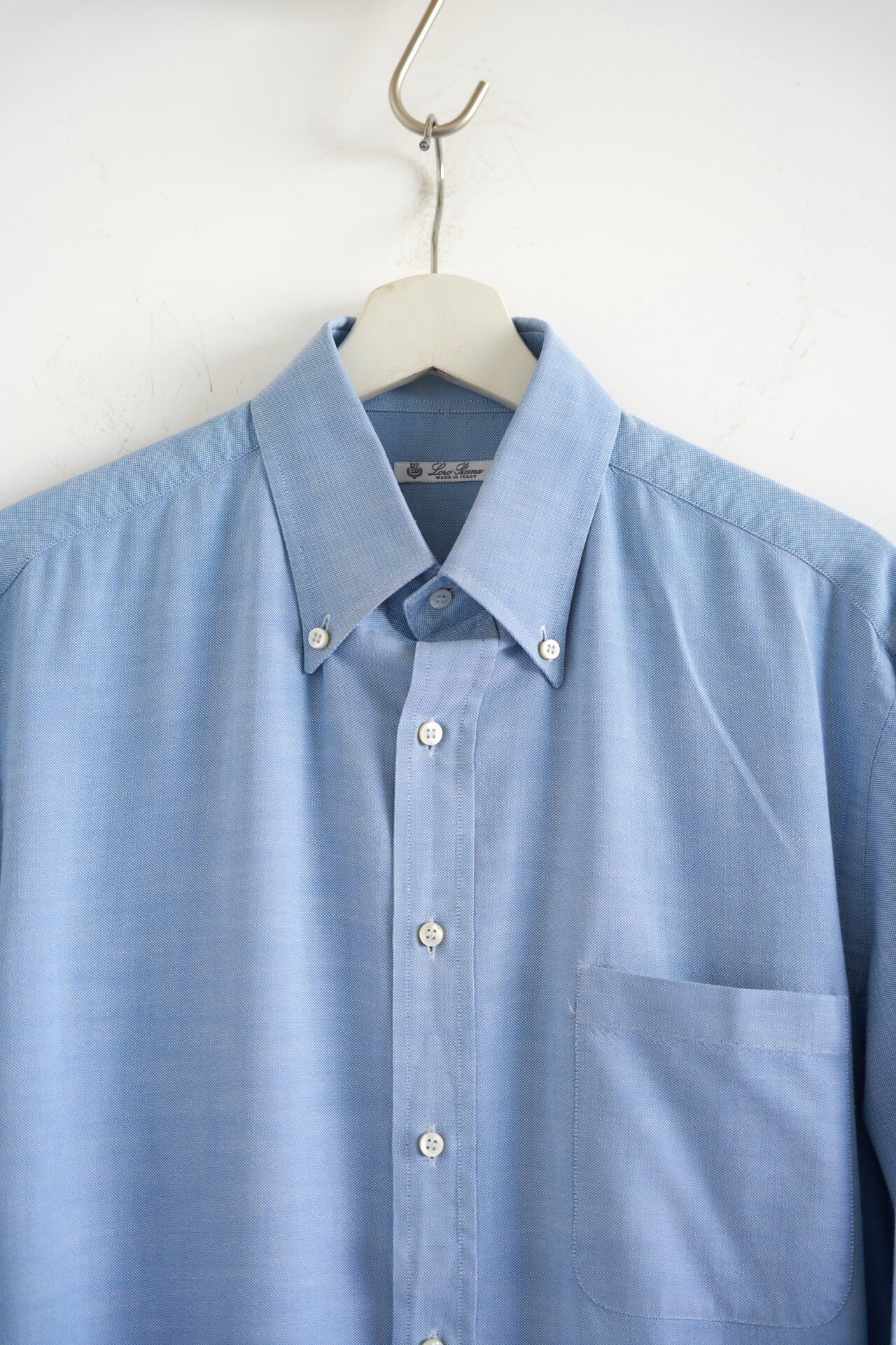 Loro Piana Light Oxford Blue Button-Down Shirt — detail