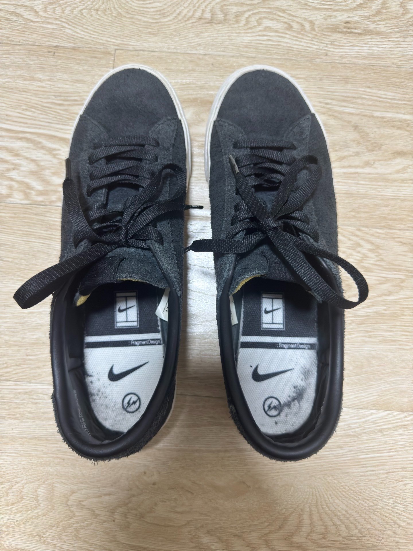 Nike Fragment Tennis Classic Low — back