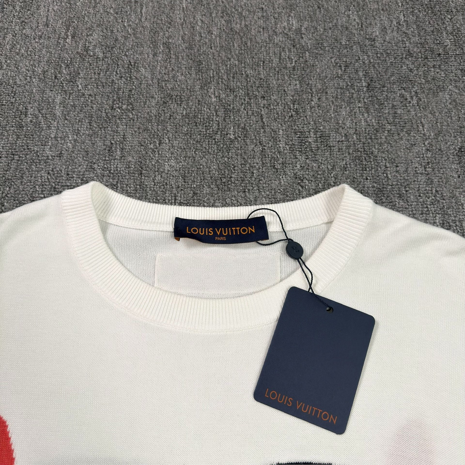 Louis Vuitton White Geometric Knit Top — detail