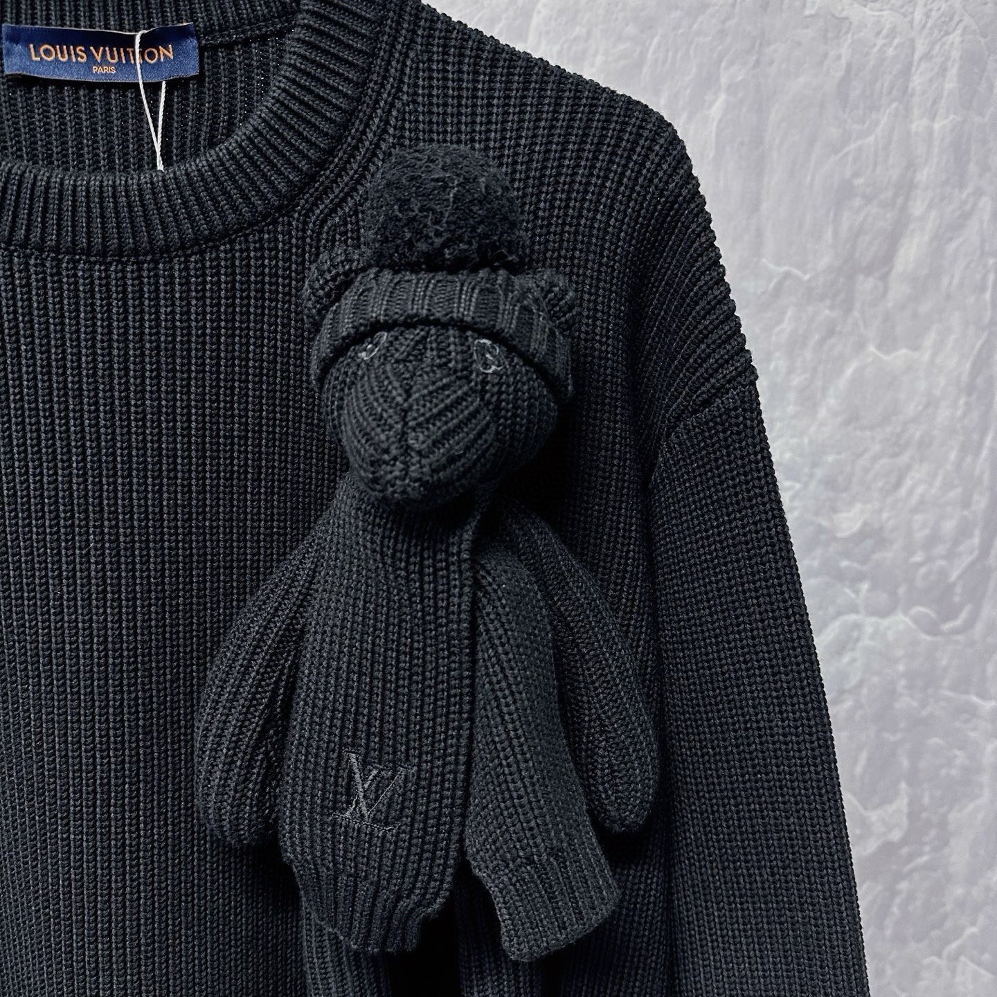 Louis Vuitton Teddy Bear Knit Sweater XL — detail