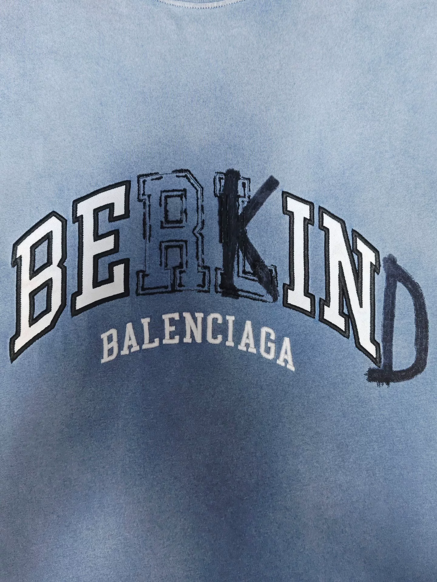 Balenciaga 23FW Berlin BEKIND Distressed T-Shirt — detail