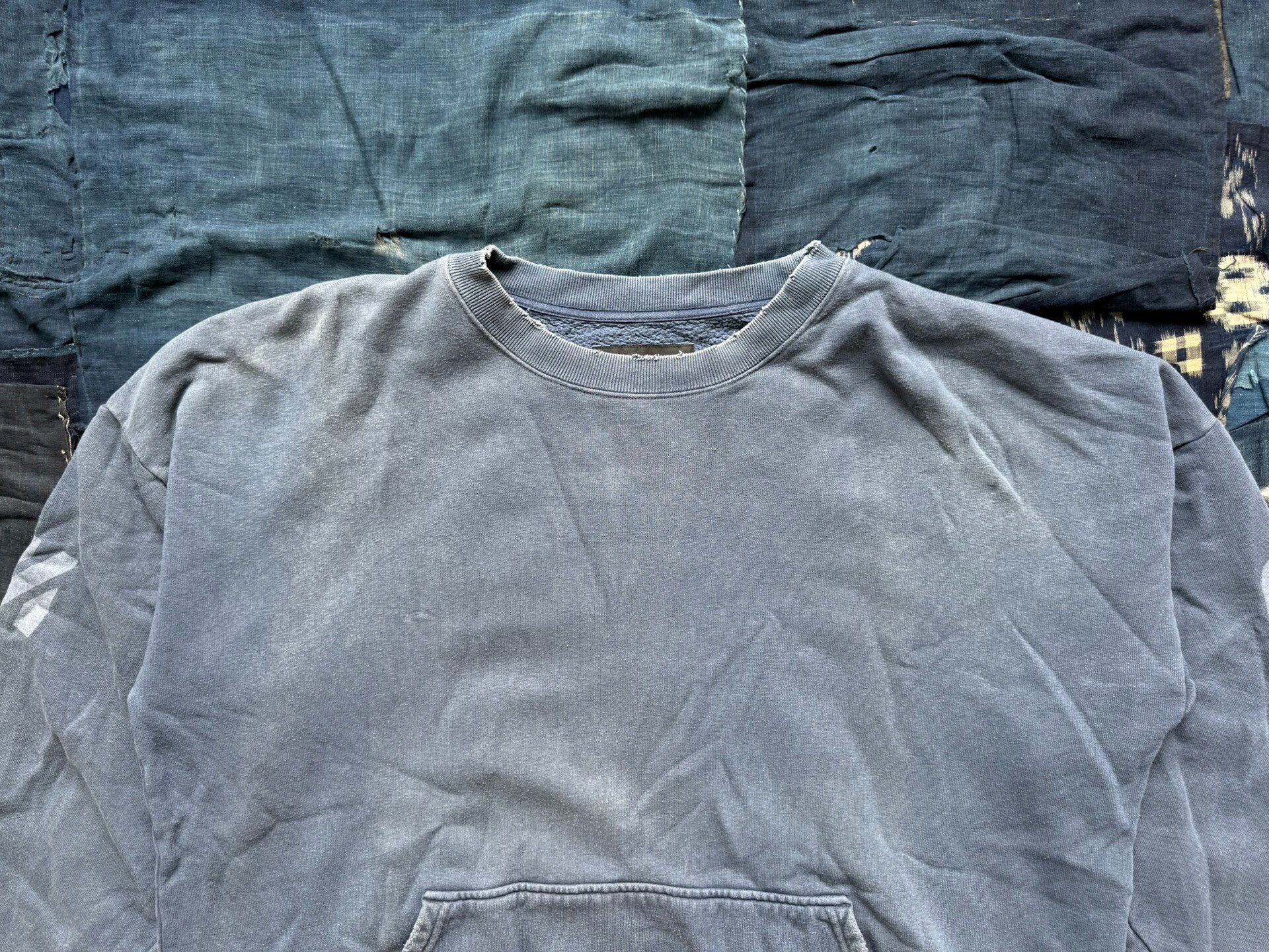 MADNESS 19AW Washed Sweatshirt — detail