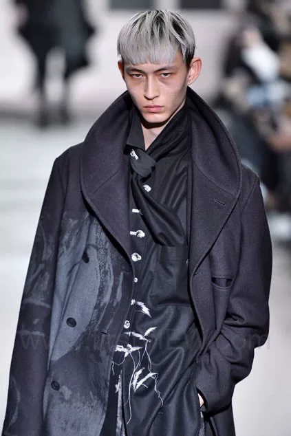 Yohji Yamamoto 19AW Graffiti Shawl Coat — detail