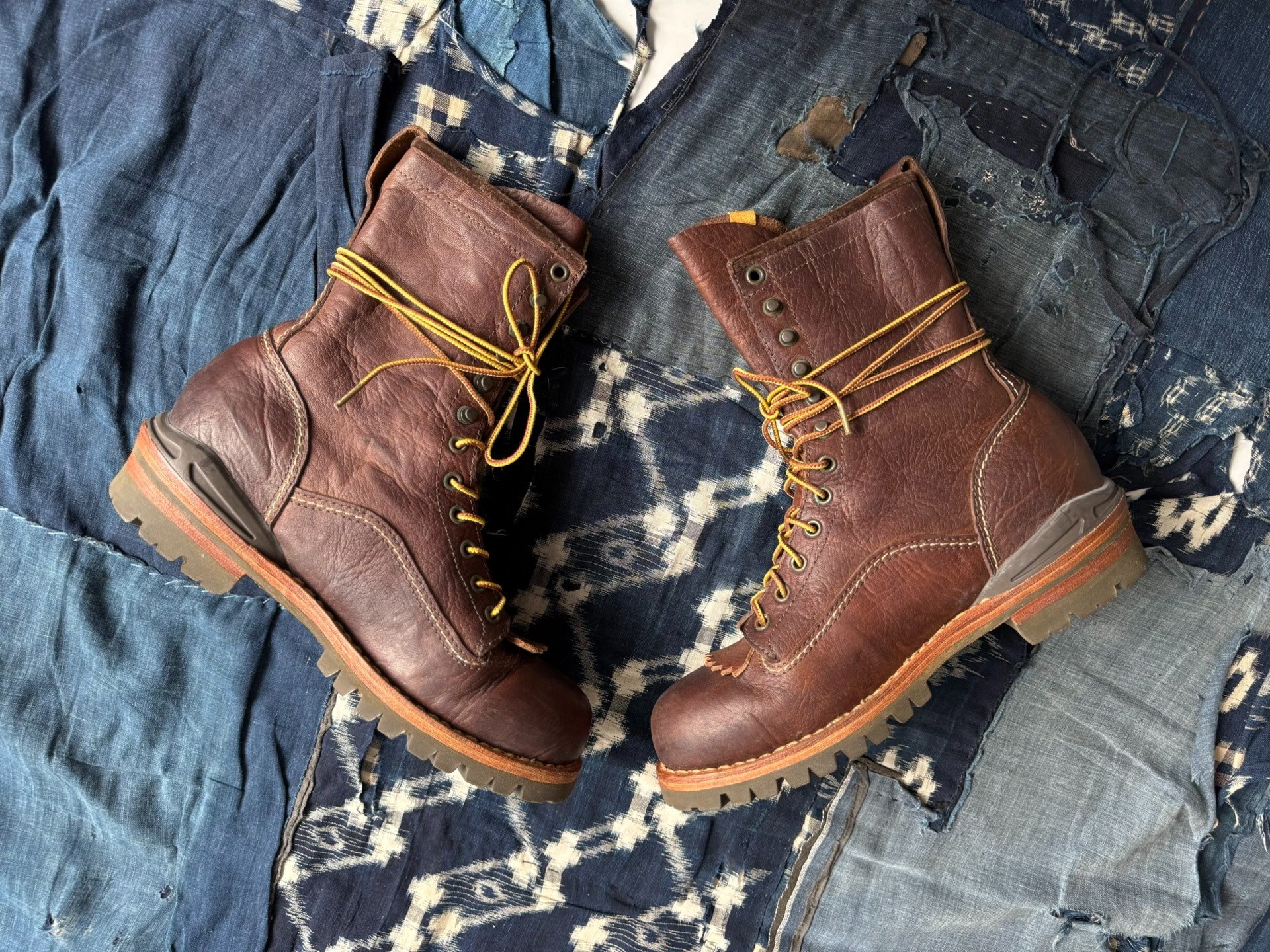 VISVIM 12AW POUNDMAKER FOLK BOOTS — label