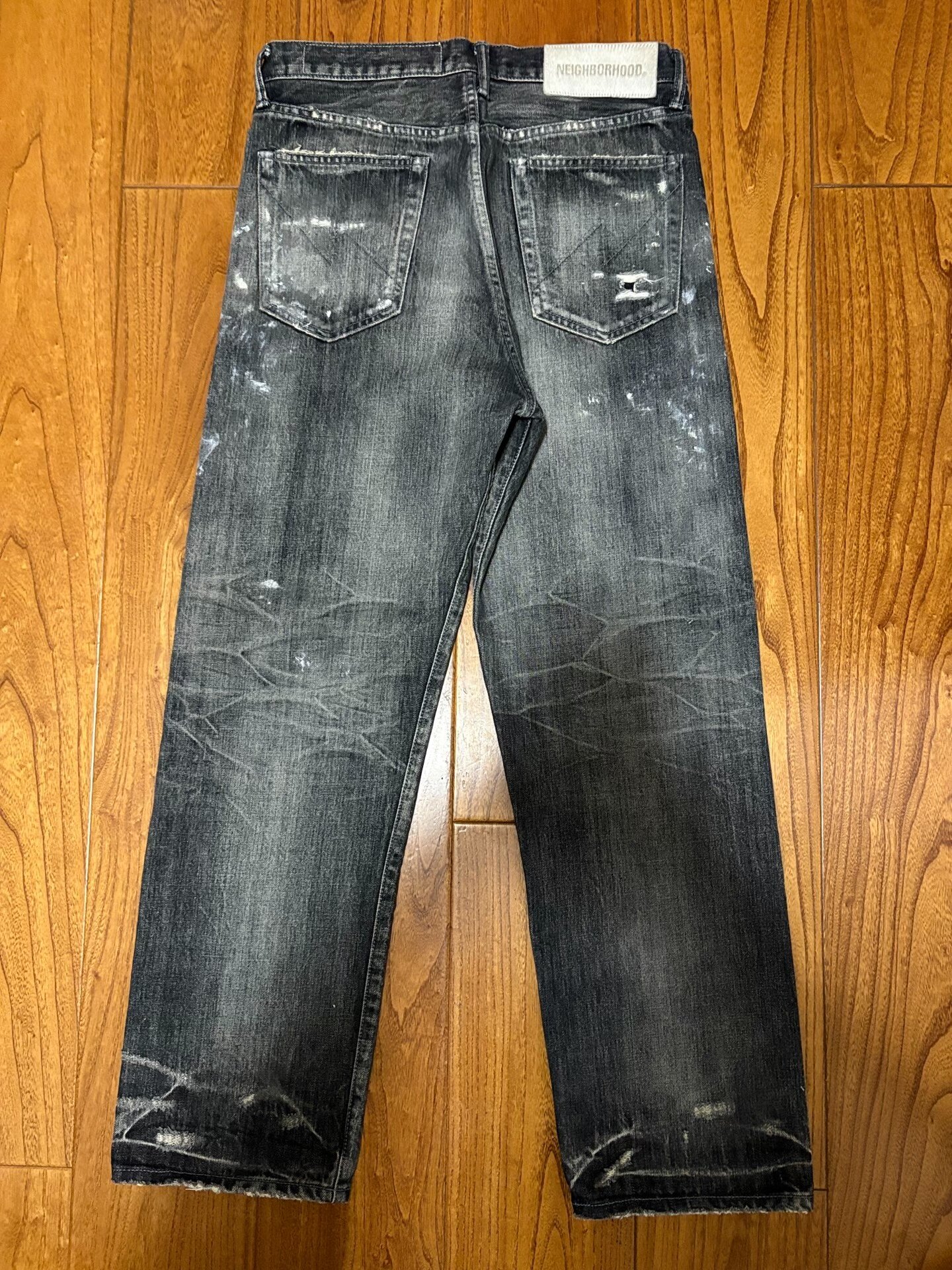 NEIGHBORHOOD SCRATCH SAVAGE 21AW Jeans — front