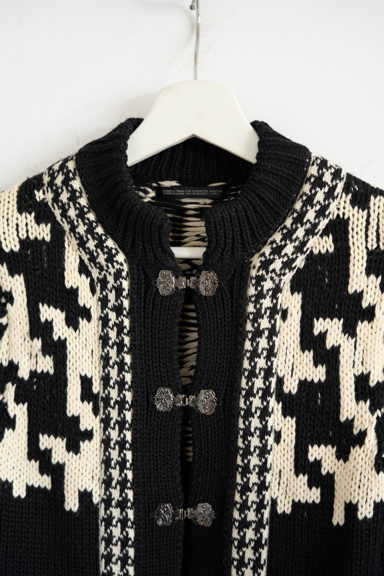 Yohji Yamamoto 03AW Houndstooth Iron Button Sweater — detail