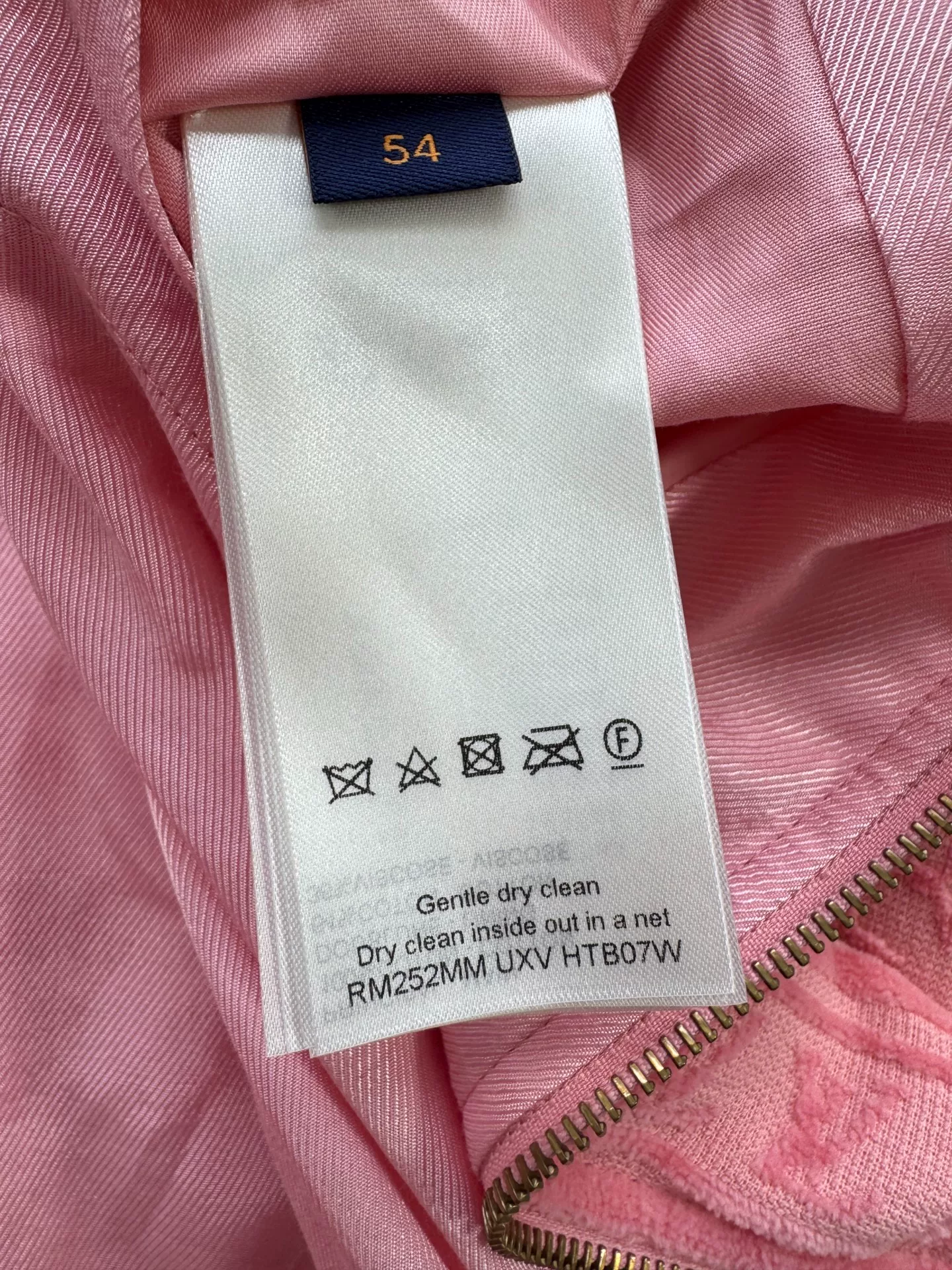 Louis Vuitton New Pink Jacquard Print Jacket — label