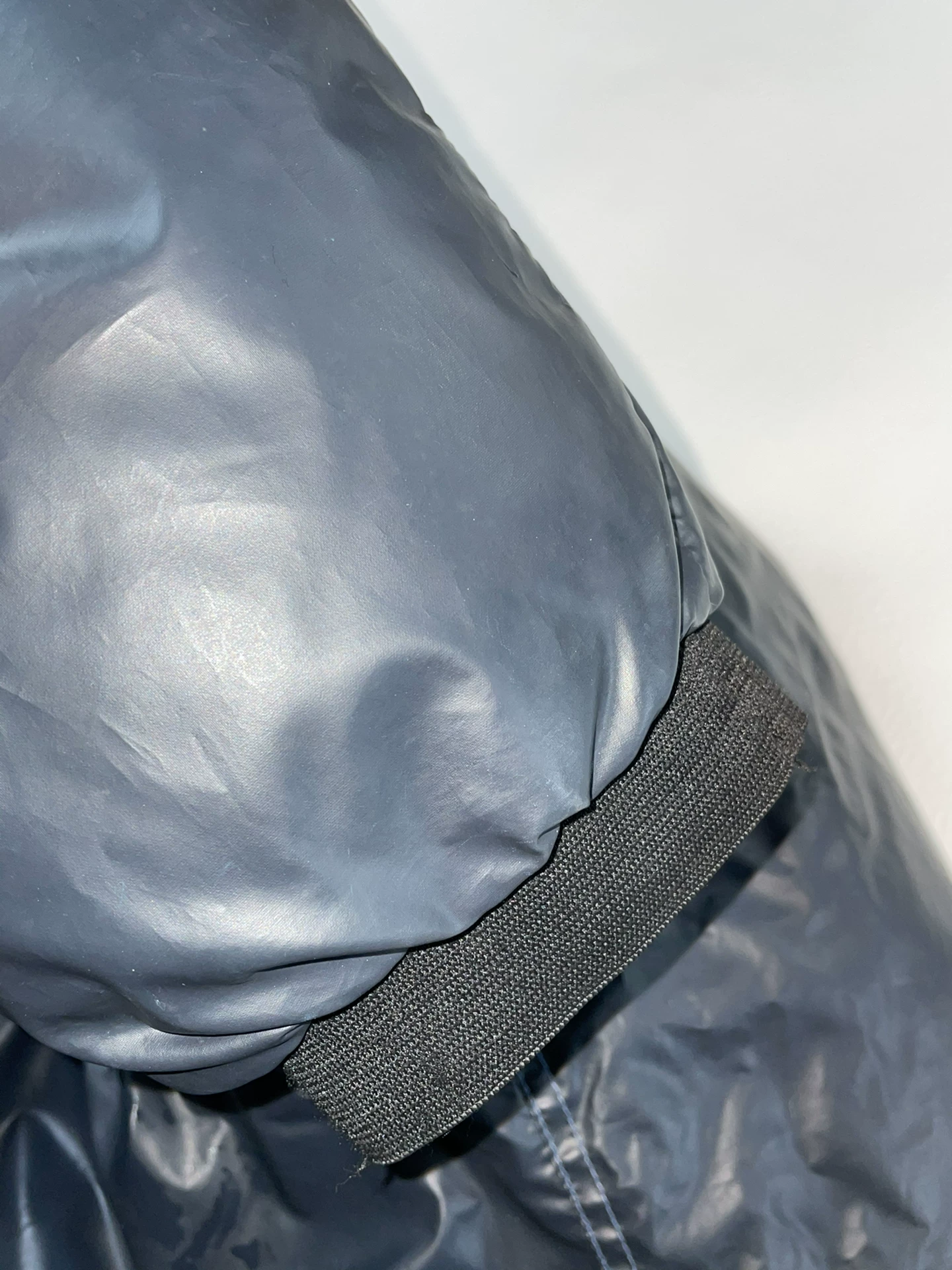 Stone Island ICE Down Hooded Jacket — label