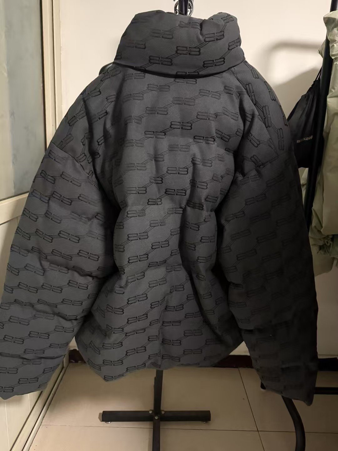 Balenciaga All-Over Print Lock Closure Puffer — front