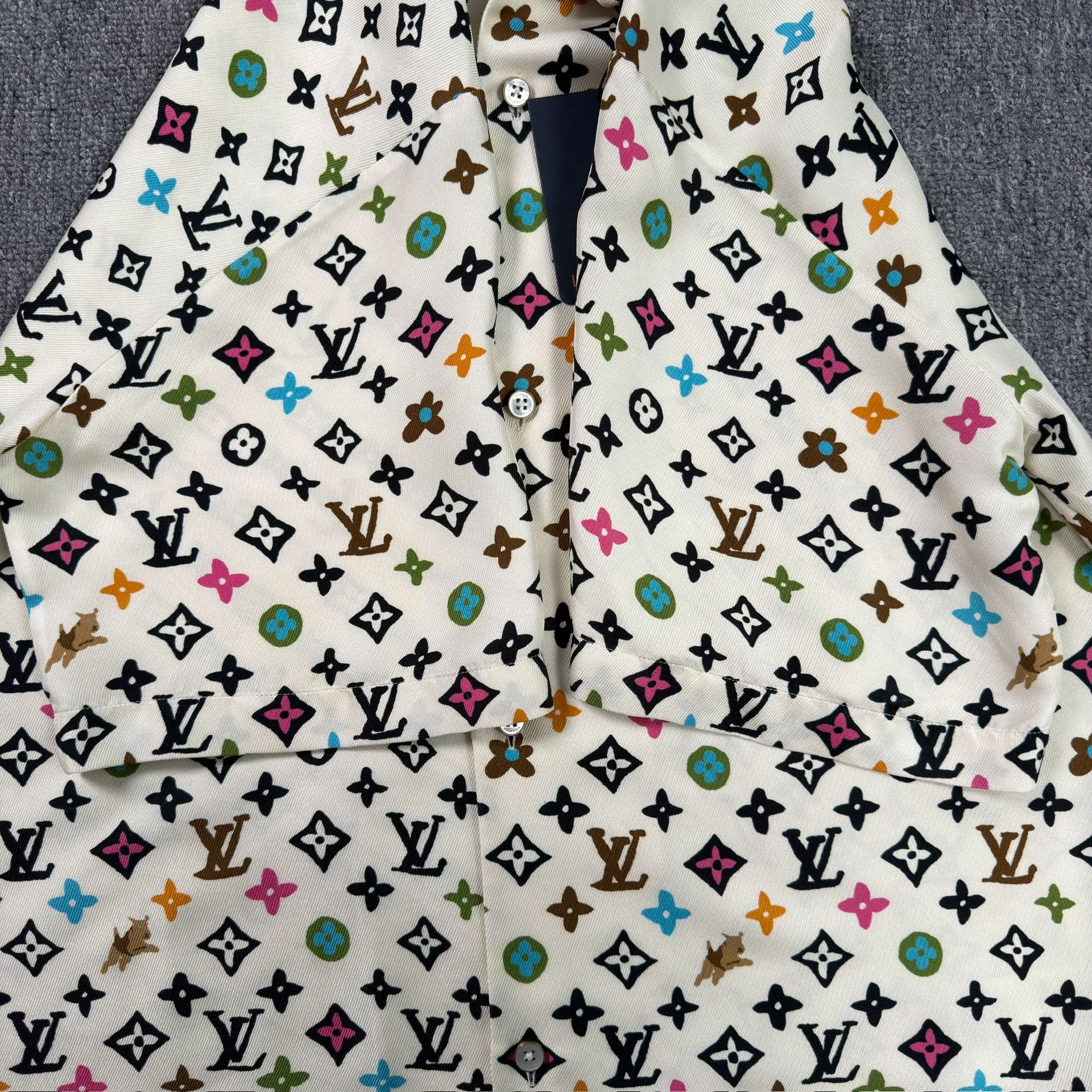 LV Monogram Off-white Short-sleeve Shirt — back