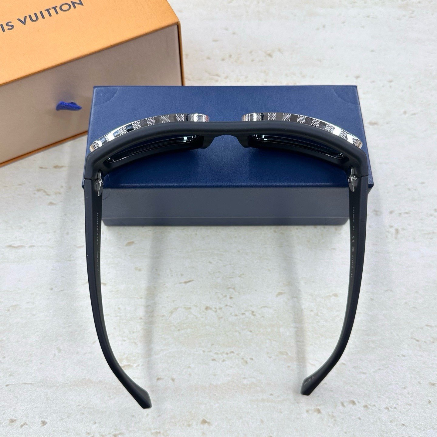Louis Vuitton Super Vision Pilot Sunglasses — detail