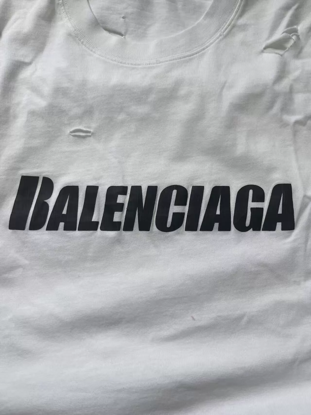 Balenciaga Destroyed White Logo T-shirt — detail