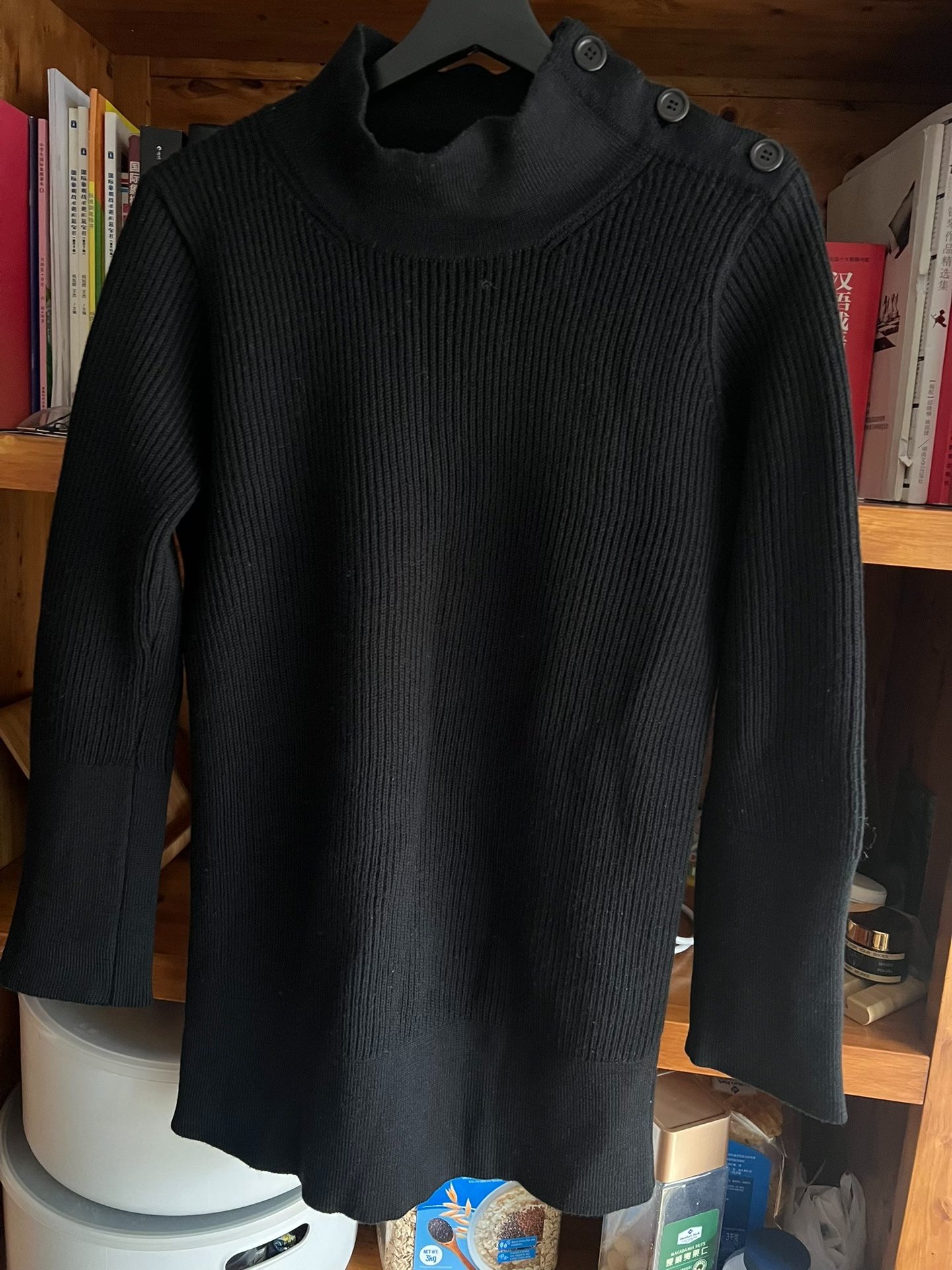 Margret Howell Black Mid-Length Wool Coat — detail