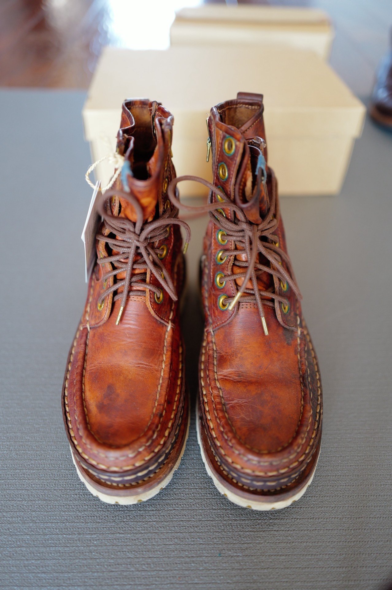 Visvim 19AW ICT Limited Mud-Dyed Grizzly Boots — detail