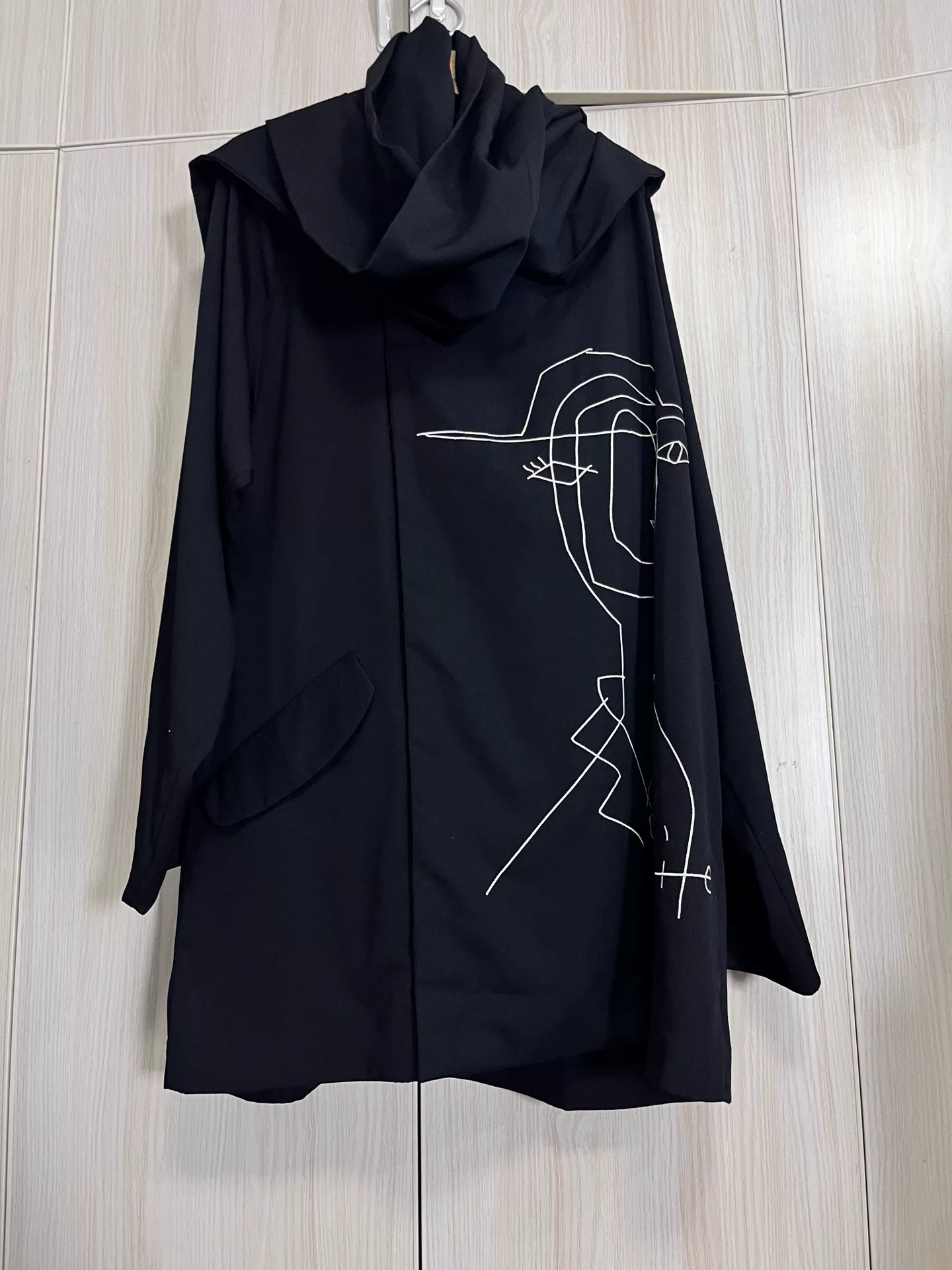 Yohji Yamamoto Black Long Coat — detail