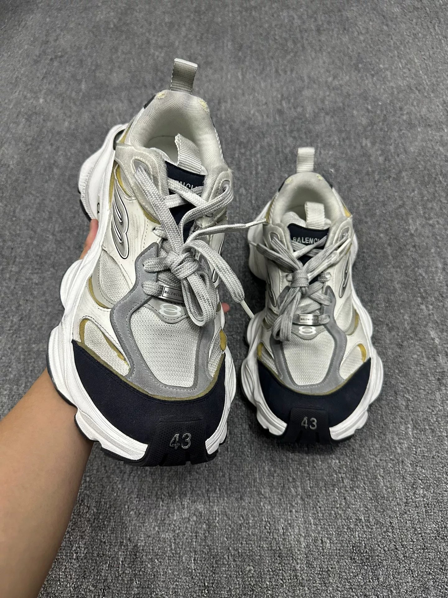 Balenciaga Dad Shoes Size 43 — detail